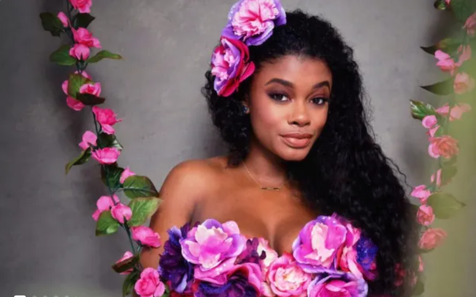 Imani Smith pictured in a floral-themed shoot, one of several images posted by her family | Source: GoFundMe/support-the-helper-family-after-the-tragic-loss-of-imani-dia