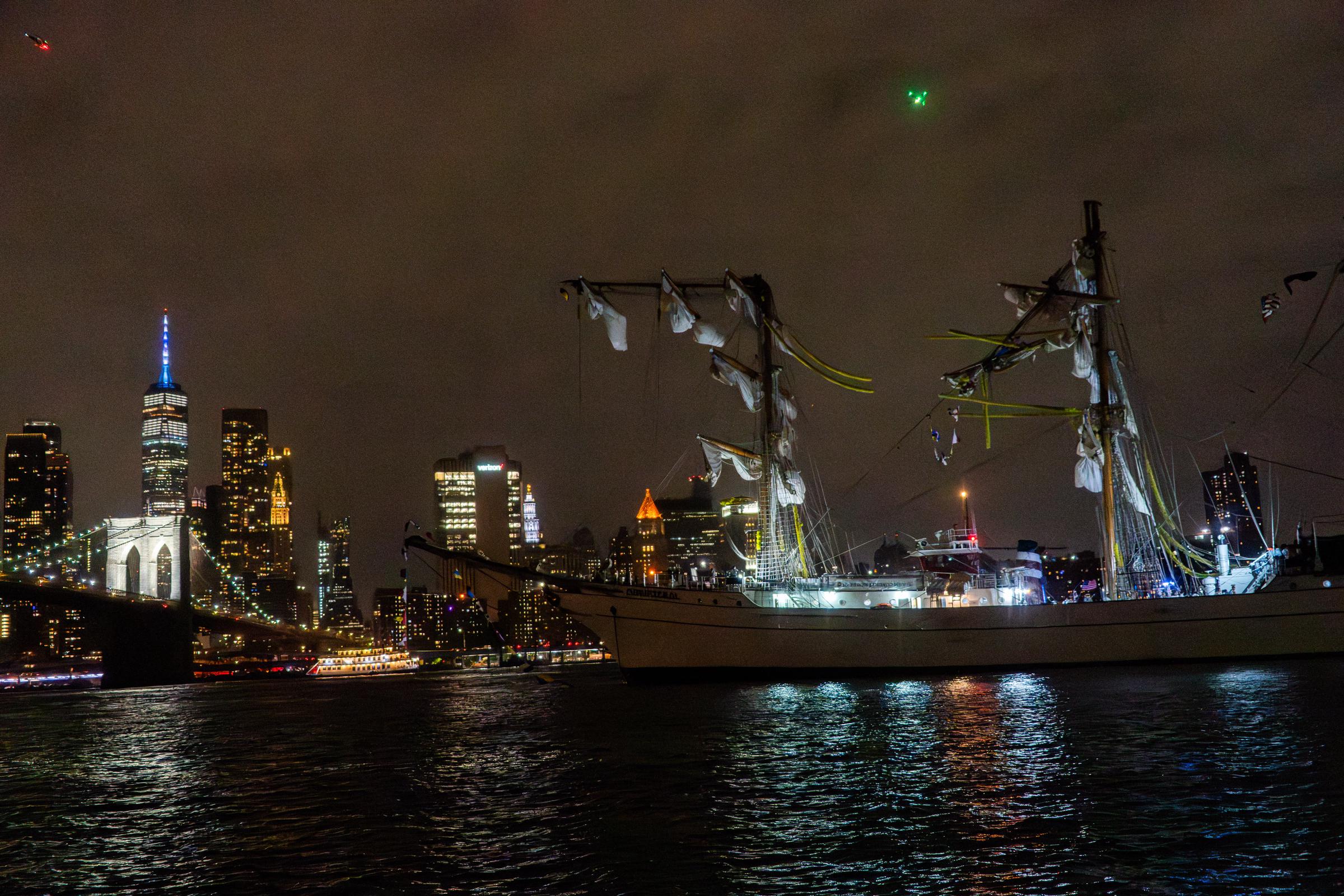 The battered Cuauhtémoc after colliding with the Brooklyn Bridge | Source: Getty Images
