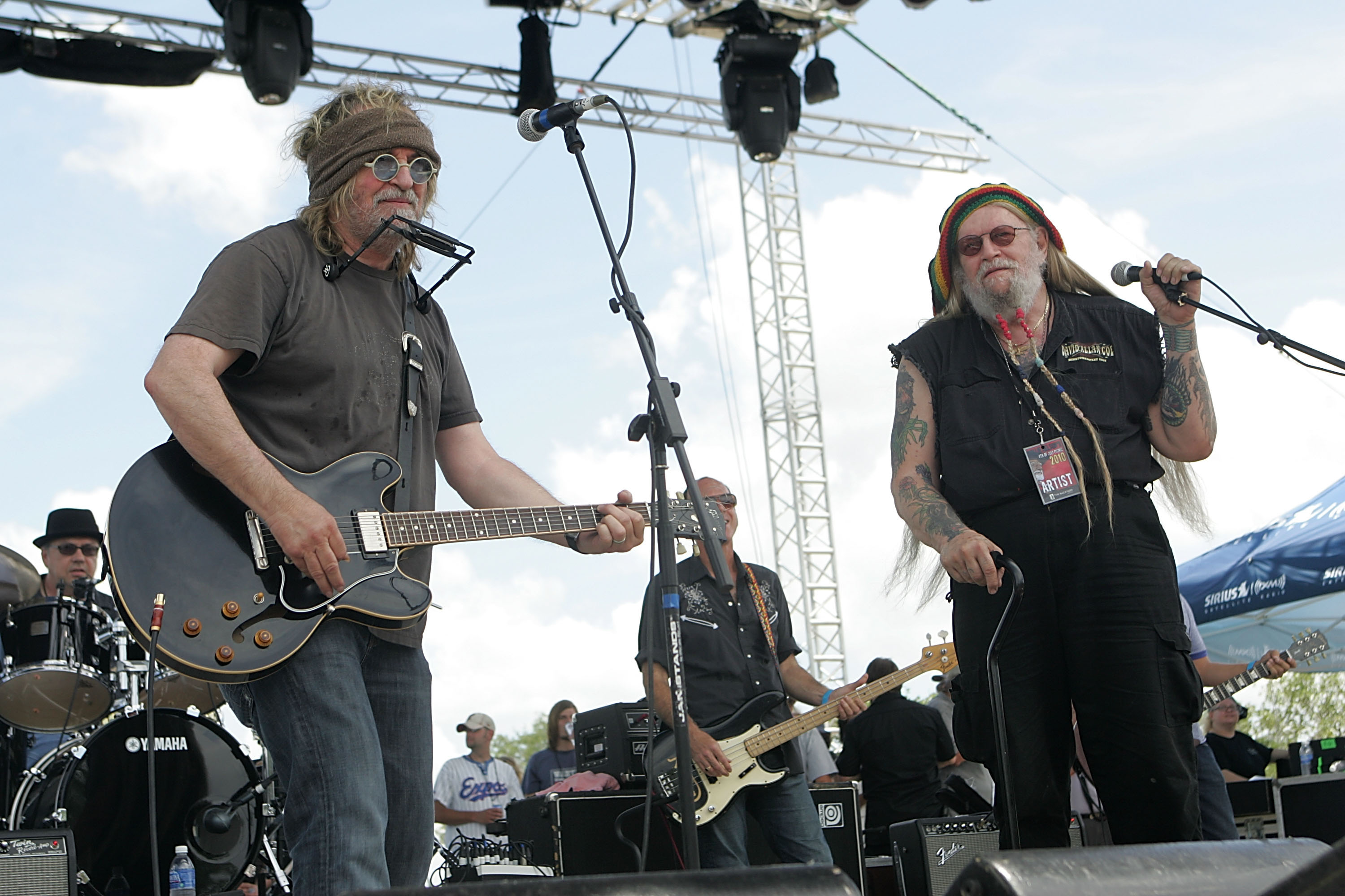 David Allan Coe performs with Ray Wylie Hubbard at Willie Nelson’s 4th of July Picnic in Austin, Texas, on July 4, 2010 | Source: Getty Images