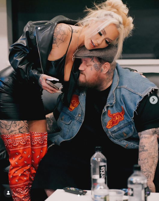 She continued adding photos of them together on Instagram constantly. In this photo, they posed in New York on December 21, 2023, where she looked forward to New Year's Eve. | Source: Instagram/xomgitsbunnie
