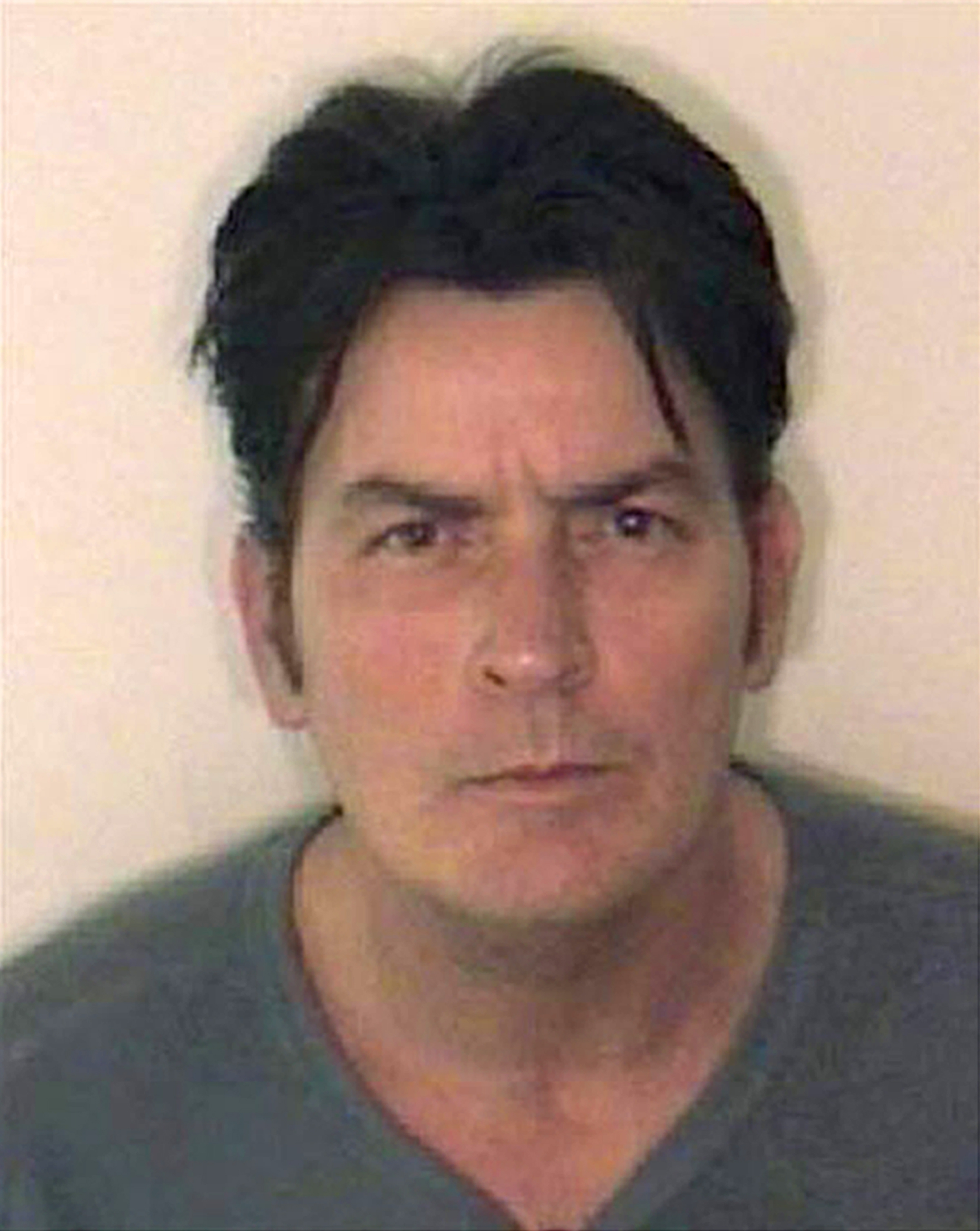 Charlie Sheen's mugshot after his arrest in Colorado on December 25, 2009. | Source: Getty Images