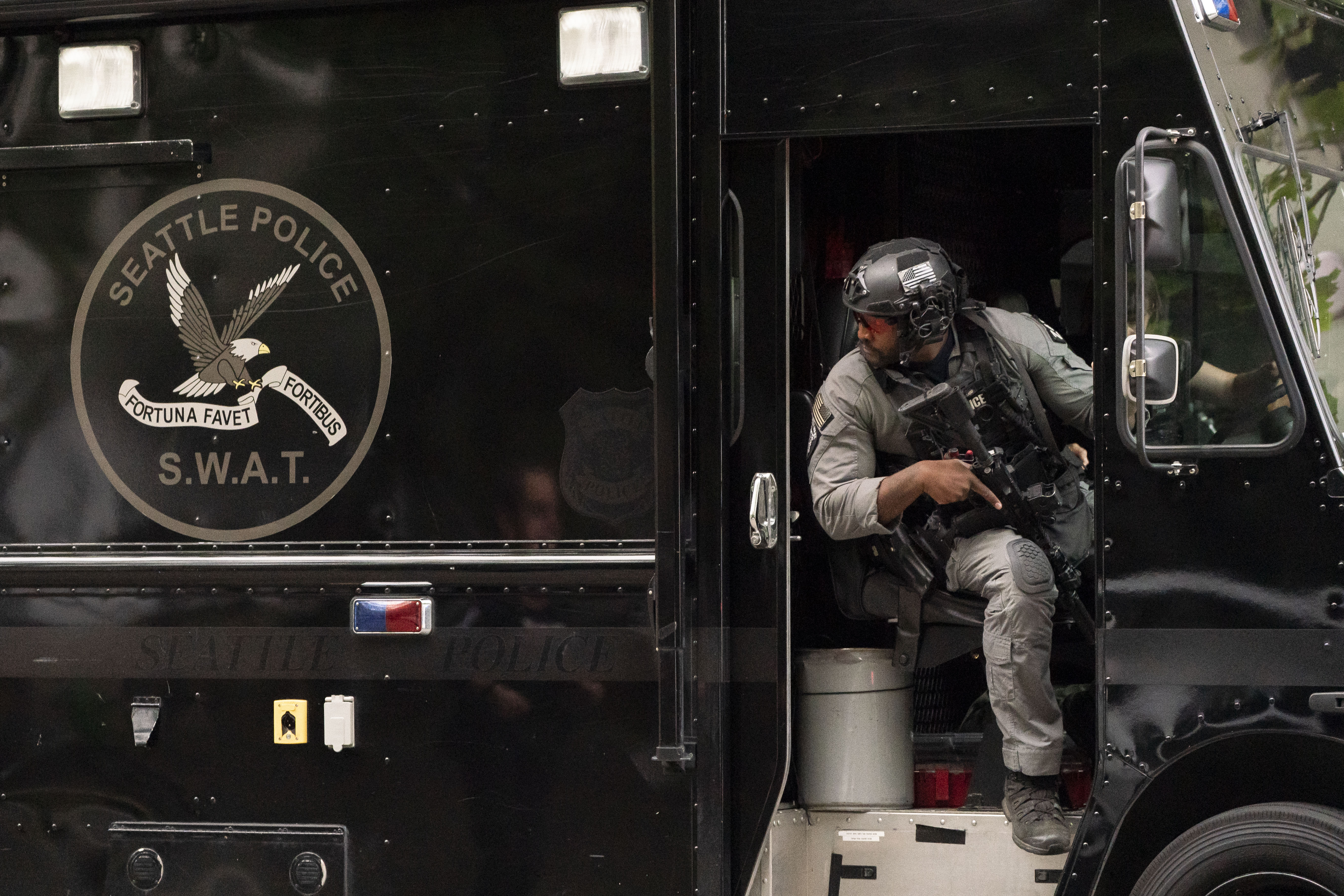 Local, state, and federal agencies joined the investigation, including the FBI, ATF, and Seattle Police homicide detectives. A state SWAT team was also sent to assist at the department's request. | Source: Getty Images