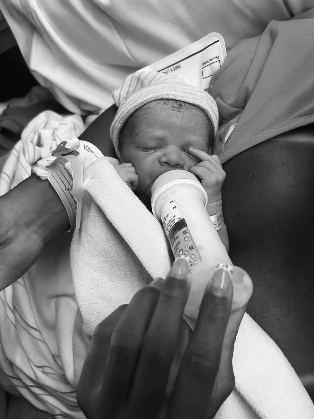 Jada Wallace shares a glimpse of hers and Chris Brown's newborn son, dated April 27, 2026 | Source: Instagram/_jwallace