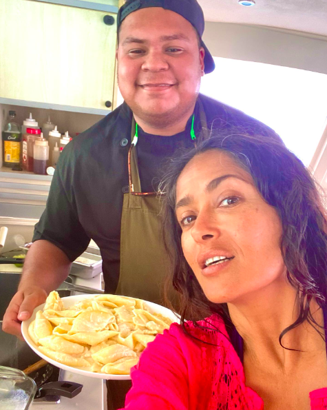 Salma Hayek posing for a makeup-free photo with someone, posted on August 17, 2023. | Source: Instagram/salmahayek