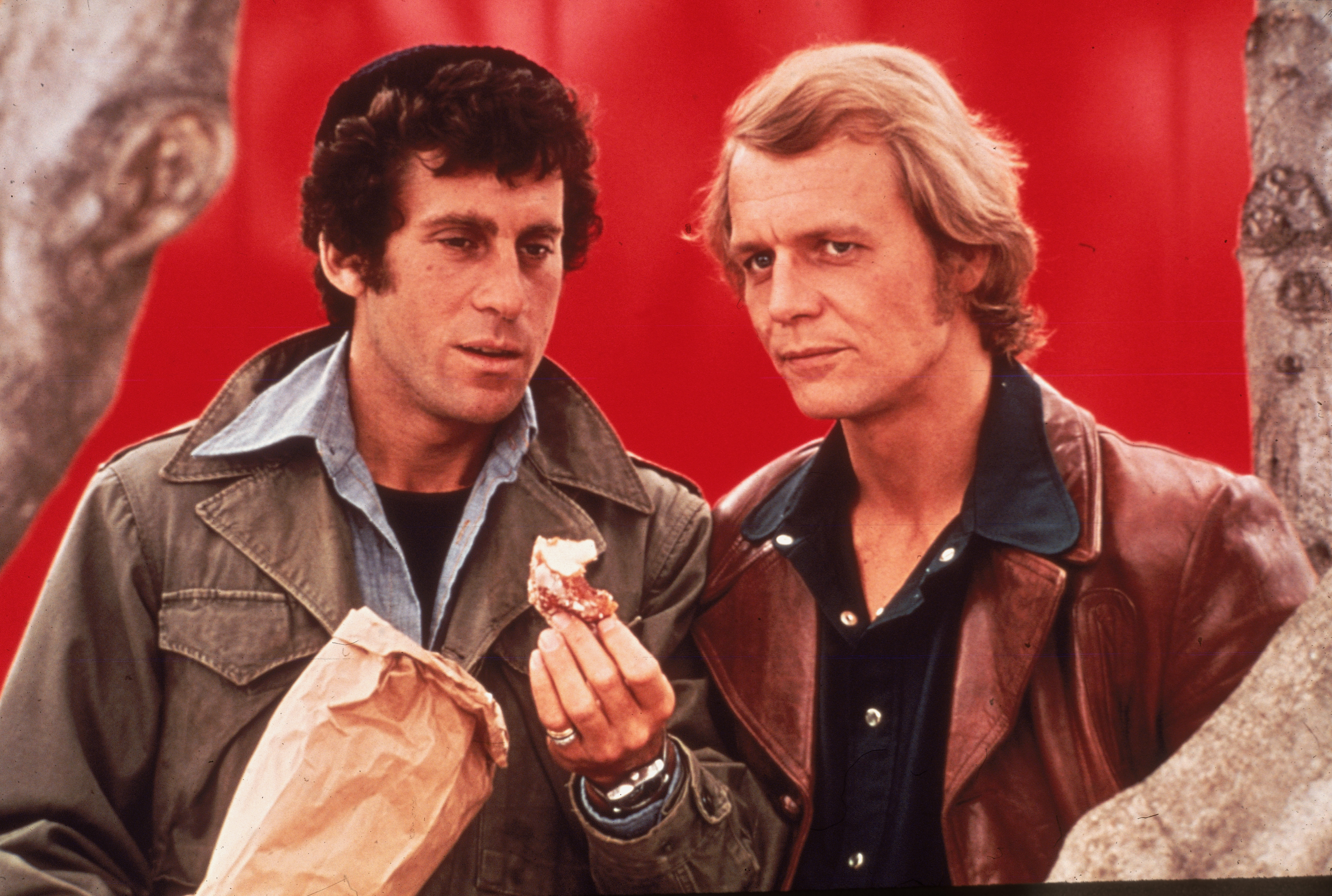 Paul Michael Glaser and David Soul in a still from the television series, 'Starsky and Hutch' circa 1977 | Source: Getty Images