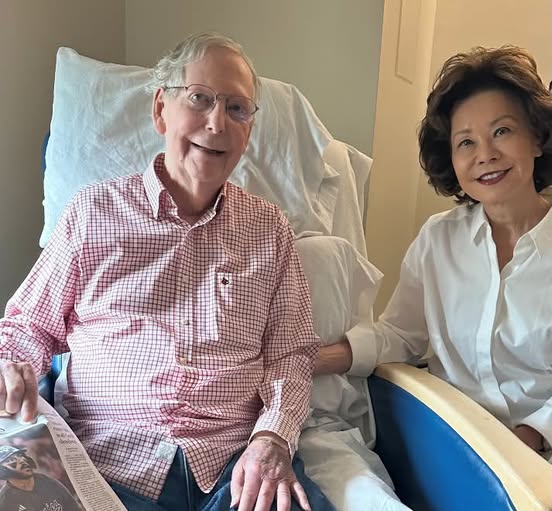 To validate his health, Senate Majority Leader John Thune and commentator Scott Jennings stated they spoke with McConnell, with Jennings noting his voice sounded strong. Still, this clinical portrait caused massive panic as critics claimed it looked like AI or a recycled snap. | Source: Facebook/mitchmcconnell