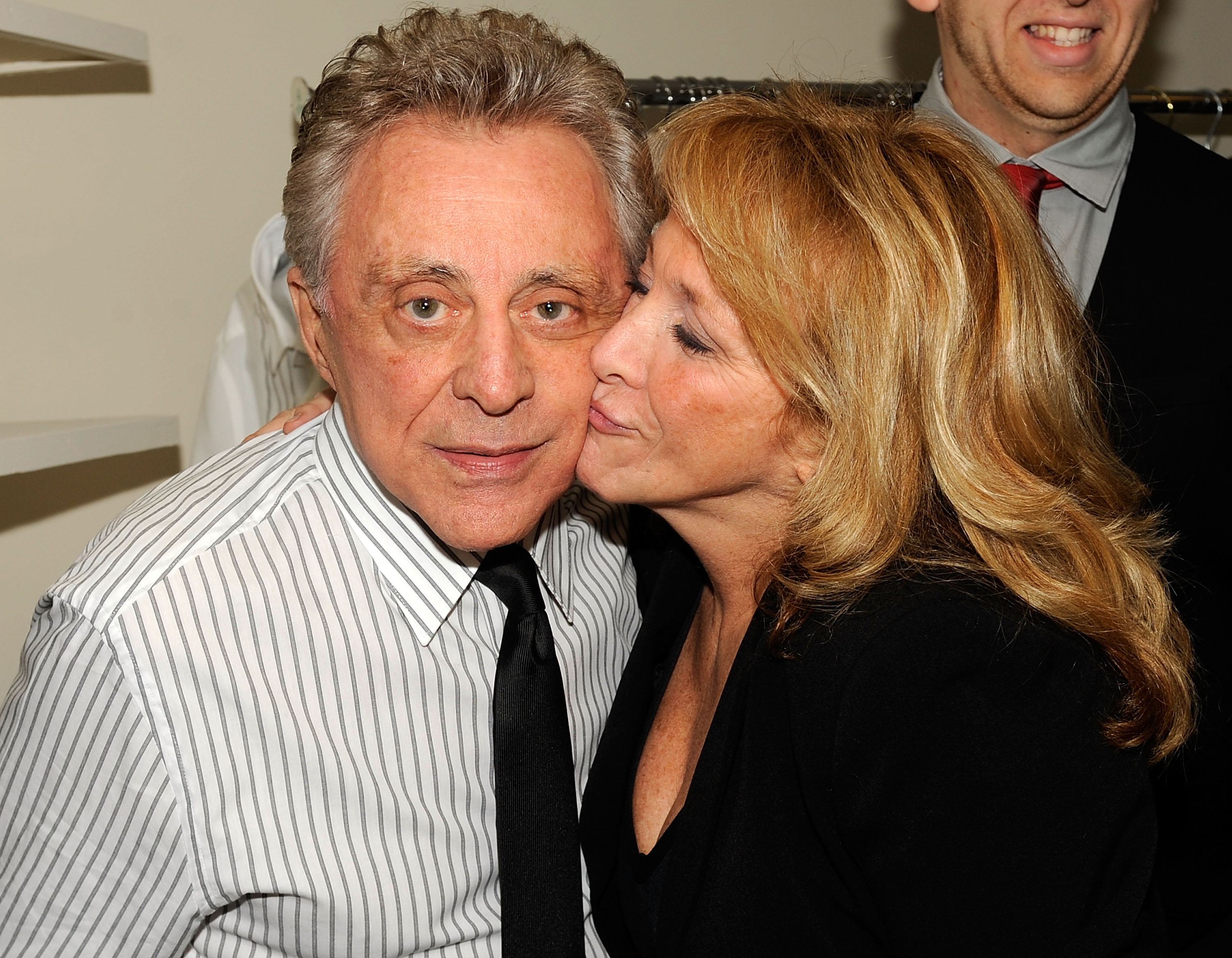 The famous singer with his daughter Antonia at an event on October 19, 2012, in New York. | Source: Getty Images