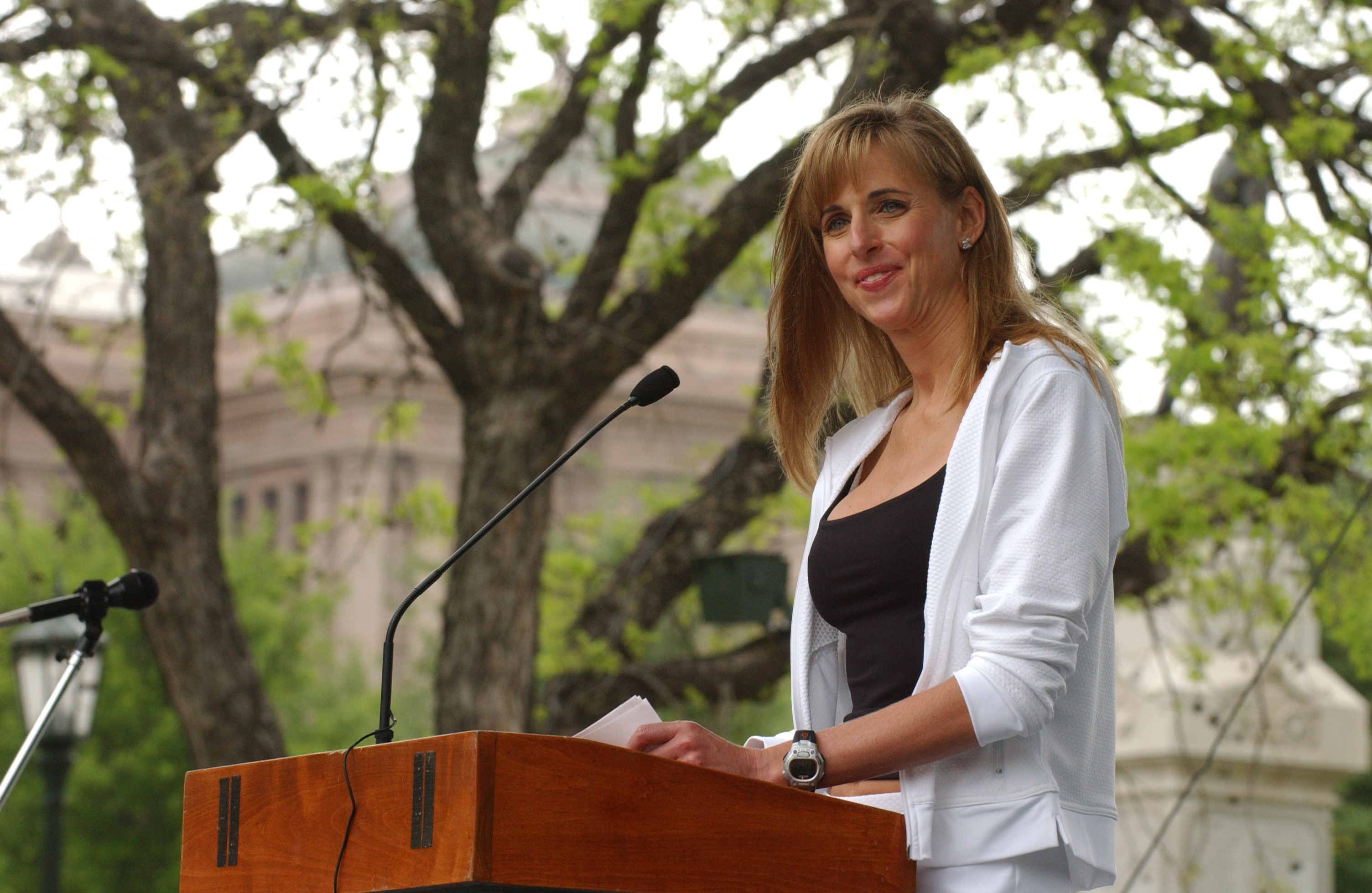 Susan appeared at a fitness event in Austin on April 17, 2004, where her athletic interests received attention beyond the technology world. | Source: Getty Images
