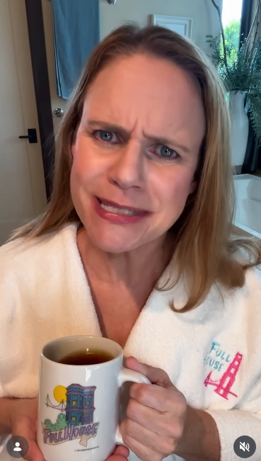 Andrea Barber also had her own small part in the video posted on August 31, 2026. | Source: Instagram/loriloughlin