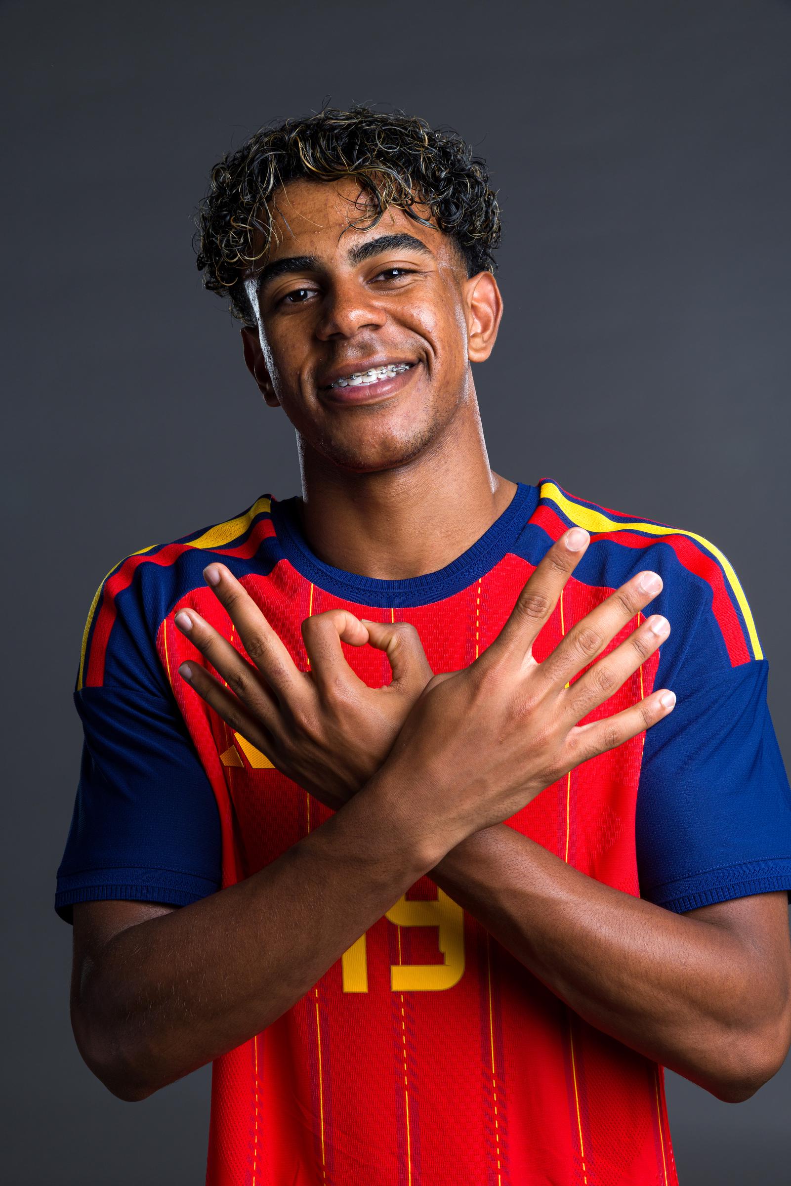Lamine Yamal poses for a portrait during the official FIFA World Cup 2026 portrait session on June 9 in Chattanooga, Tennessee. | Source: Getty Images