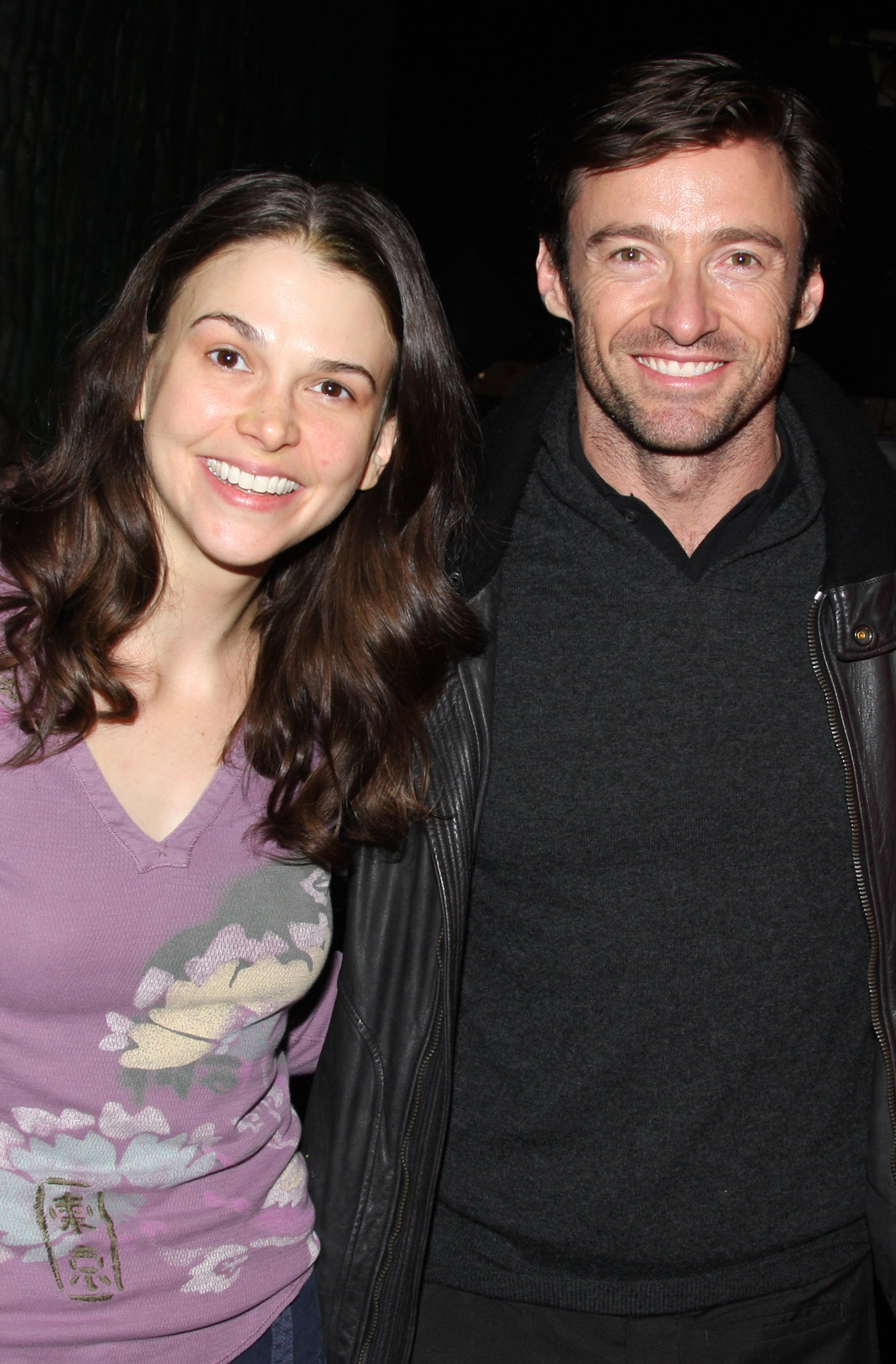 Sutton Foster and Hugh Jackman backstage at "Shrek" on Broadway on December 20, 2008, in New York. | Source: Getty Images