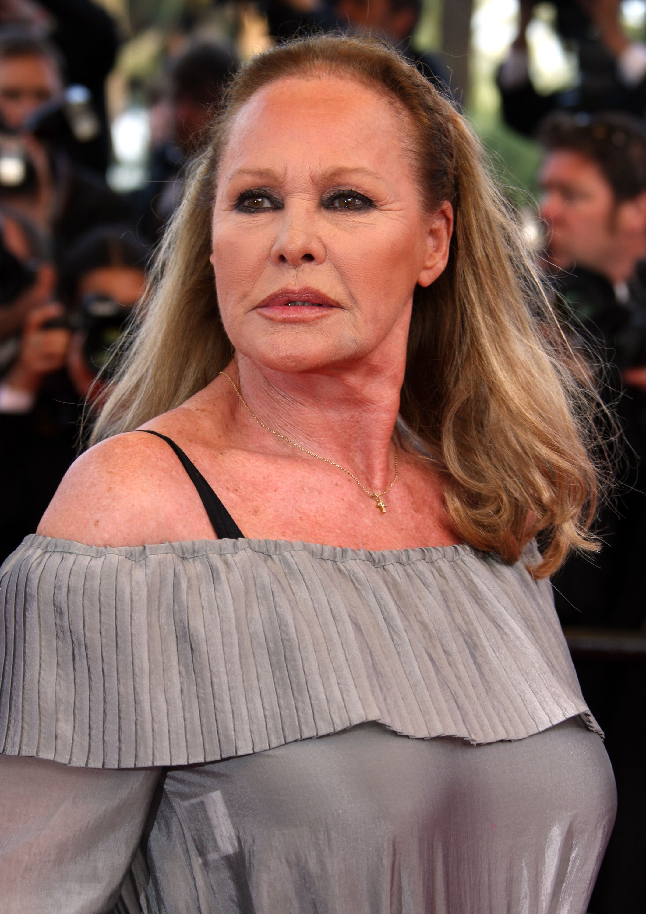 The actress attends the premiere of "Inglourious Basterds," 2009 | Source: Getty Images