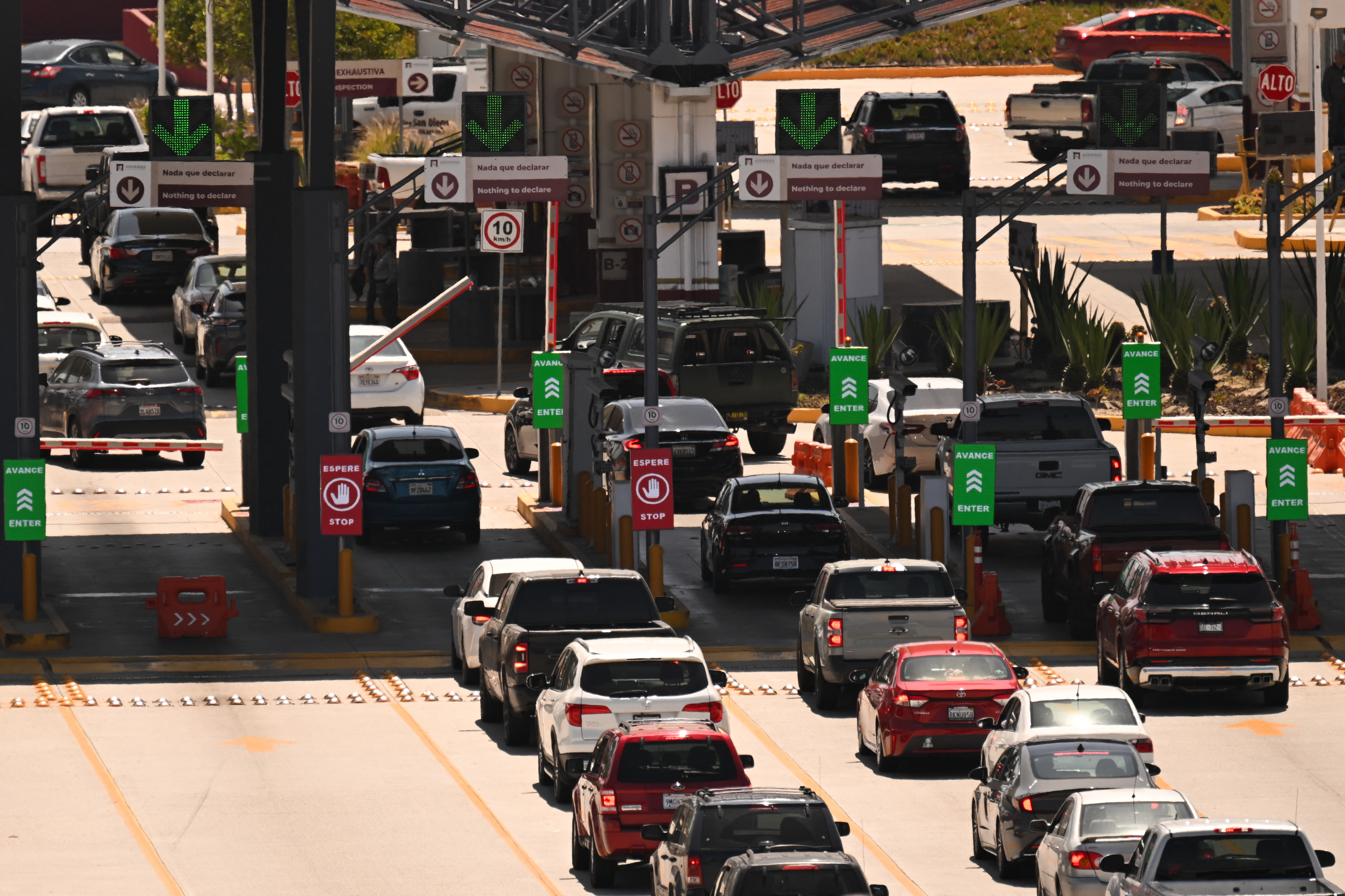 Vehicles exit the U.S. and enter Mexico at the San Ysidro Port of Entry between San Diego and Tijuana on April 24, 2025 | Source: Getty Images