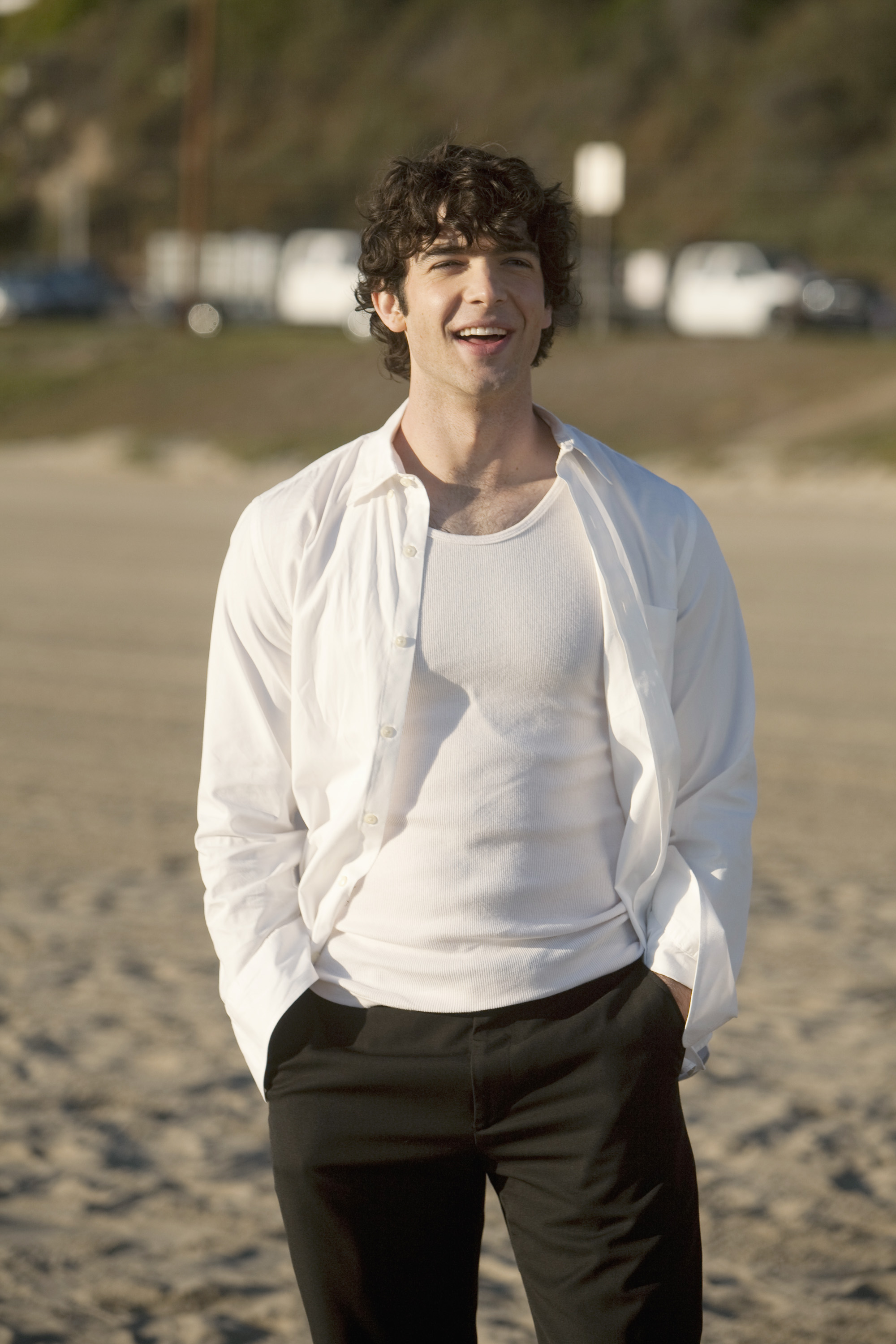 Ethan Peck on the set of "10 Things I Hate About You,"  in 2009. | Source: Getty Images