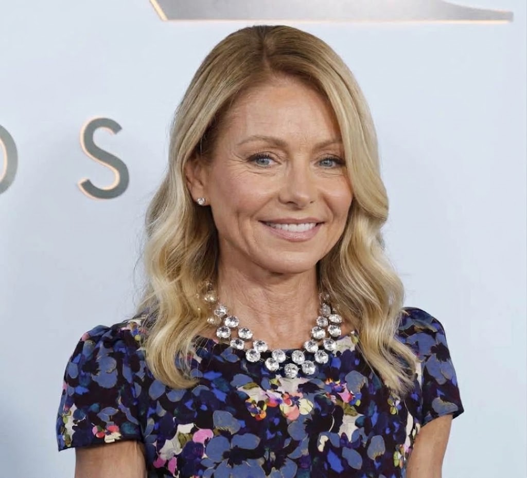 Kelly Ripa's youthful-looking features take on a more mature appearance in this AI-generated image, which uses a real photograph as its foundation to explore how her face might have changed naturally without regular cosmetic injections. | Source: Gemini