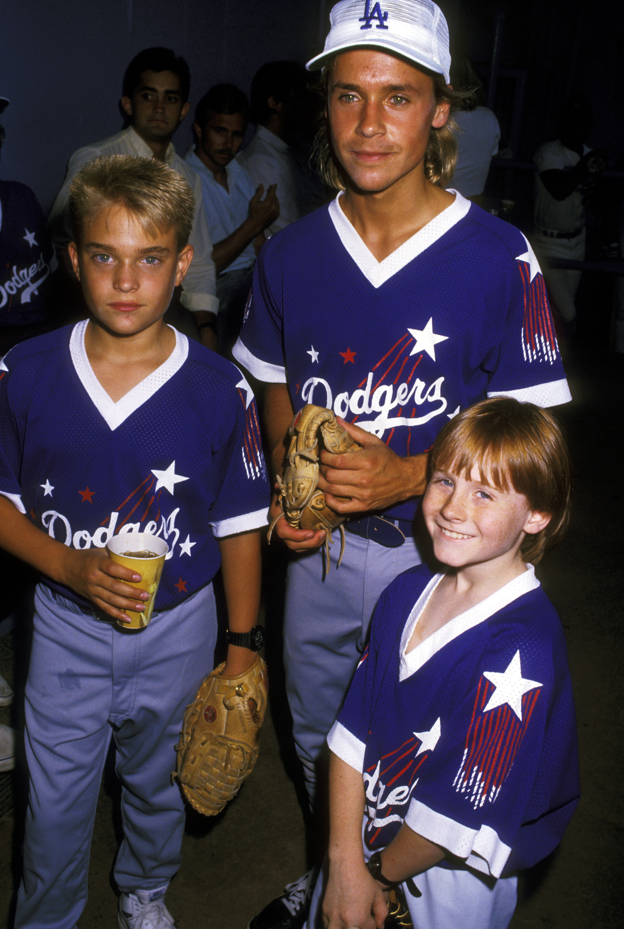 The teen star, Chad Lowe, and Danny Cooksey at the "Hollywood Stars Night" at Dodger Stadium in Los Angeles, on August 29, 1987 | Source: Getty Images