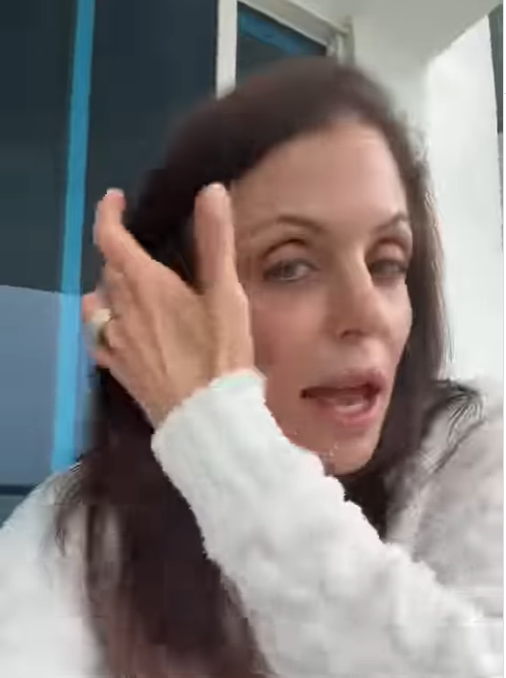 Bethenny Frankel talks about drinking enough water, from a post January 22, 2026. | Source: Instagram/bethennyfrankel