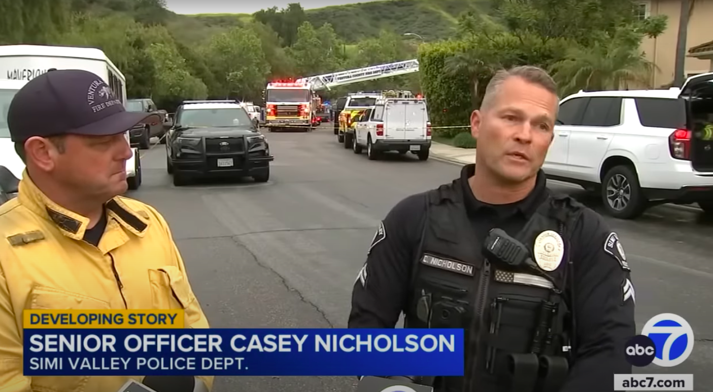 Senior Officer Casey Nicholson discussing the crash alongside a VCFD representative. | Source: YouTube/ABC7