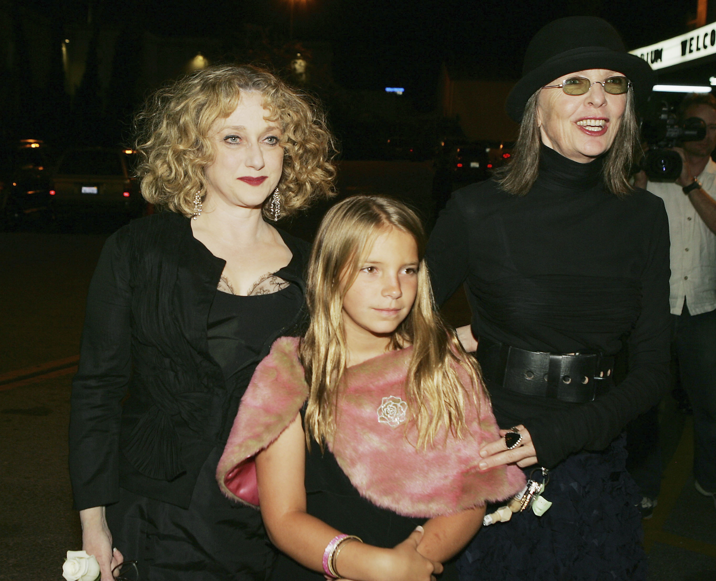Dexter and her mother, Diane Keaton, alongside actress Carol Kane at the after party for the premiere of "Wicked" on June 22, 2005 | Source: Getty Images