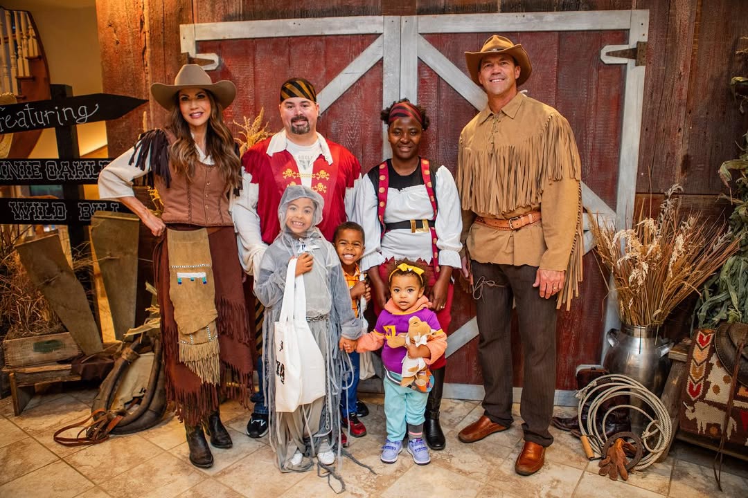 Kristi and Bryon Noem pose with friends, dated November 2, 2024 | Source: Instagram/kristinoem