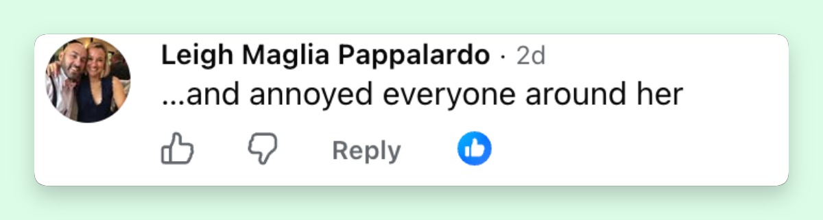 The discussion also extended beyond visibility, with some users claiming the statement piece frustrated those around her. The reaction showed how quickly a glamorous fashion choice became an etiquette debate. | Source: Facebook/E! News