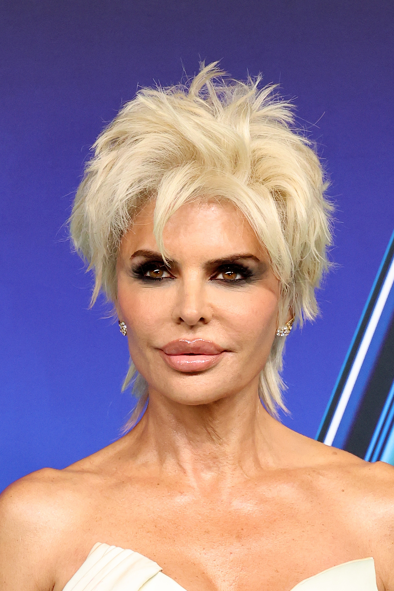 Rinna has never been a stranger to avant-garde and striking fashion choices. Still, many online viewers found issue with what she wore at the 2026 VMAs, as they were not too fond of her styling choices.