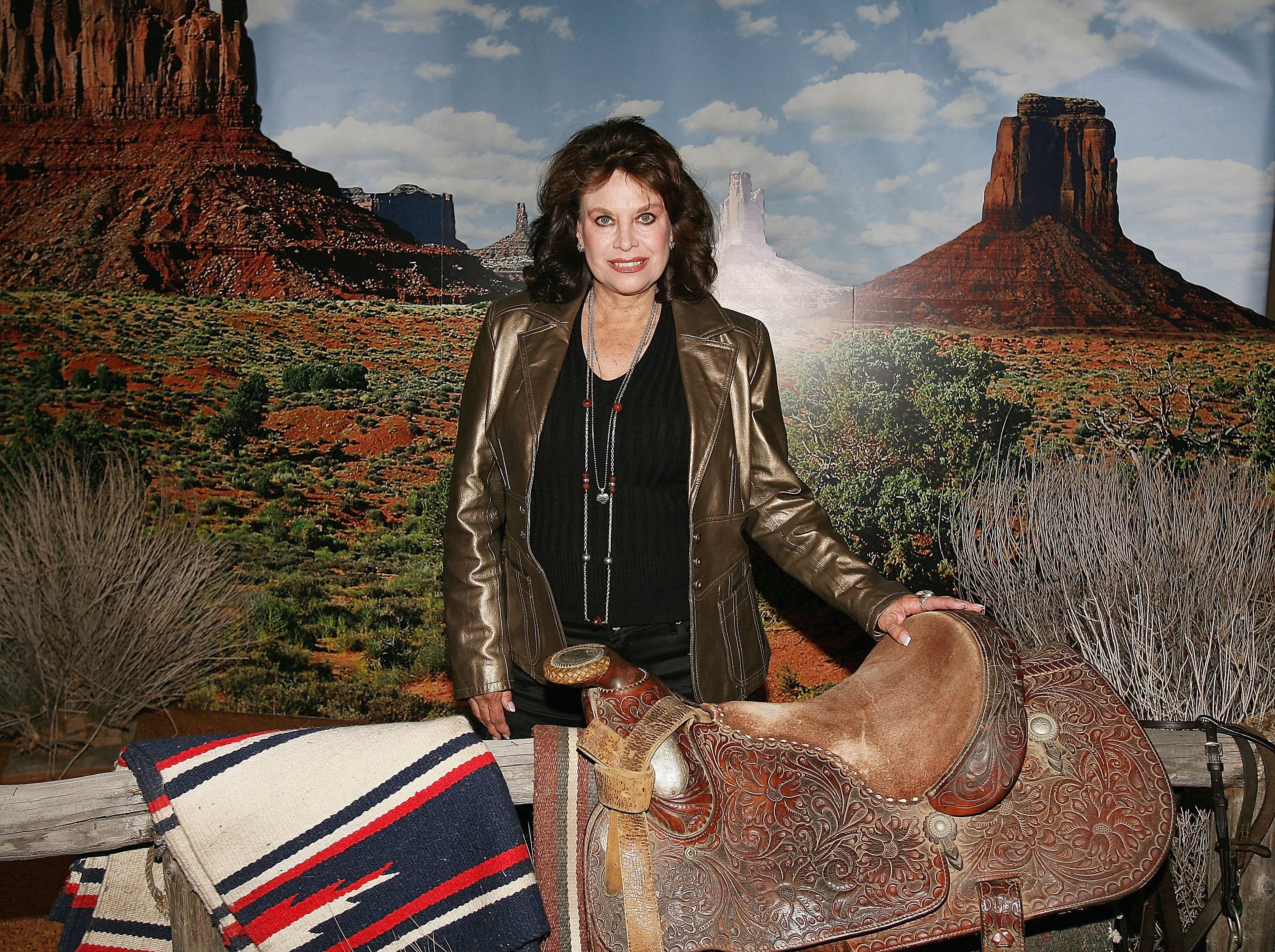 The actress is seen attending the 50th anniversary screening of "The Searchers" on June 23, 2006 | Source: Getty Images