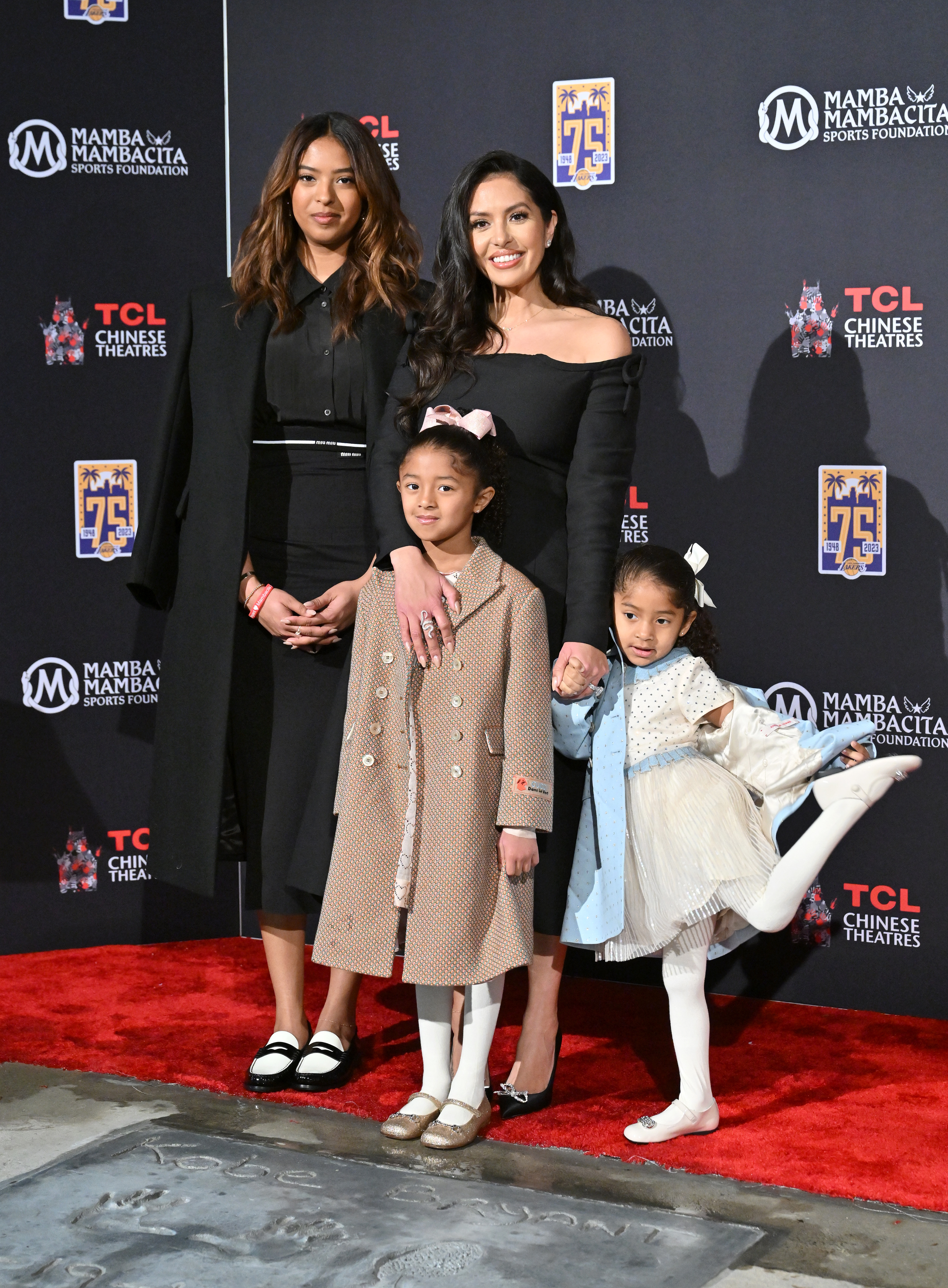 In March 2023, Vanessa and her three surviving daughters attended the permanent unveiling of Kobe's handprints and footprints at the TCL Chinese Theatre. | Source: Getty Images