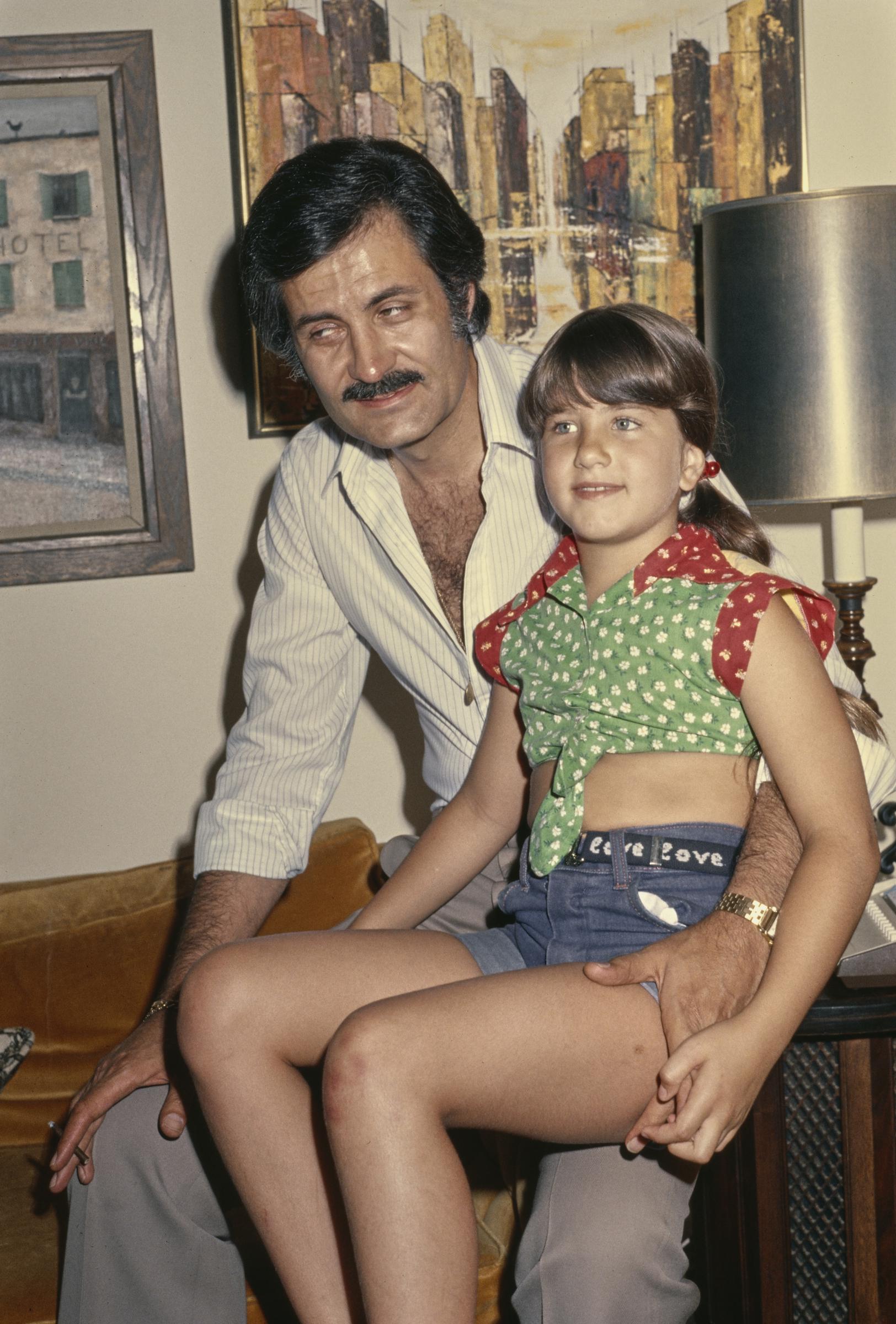 The girl and her dad, pictured in 1975 | Source: Getty Images