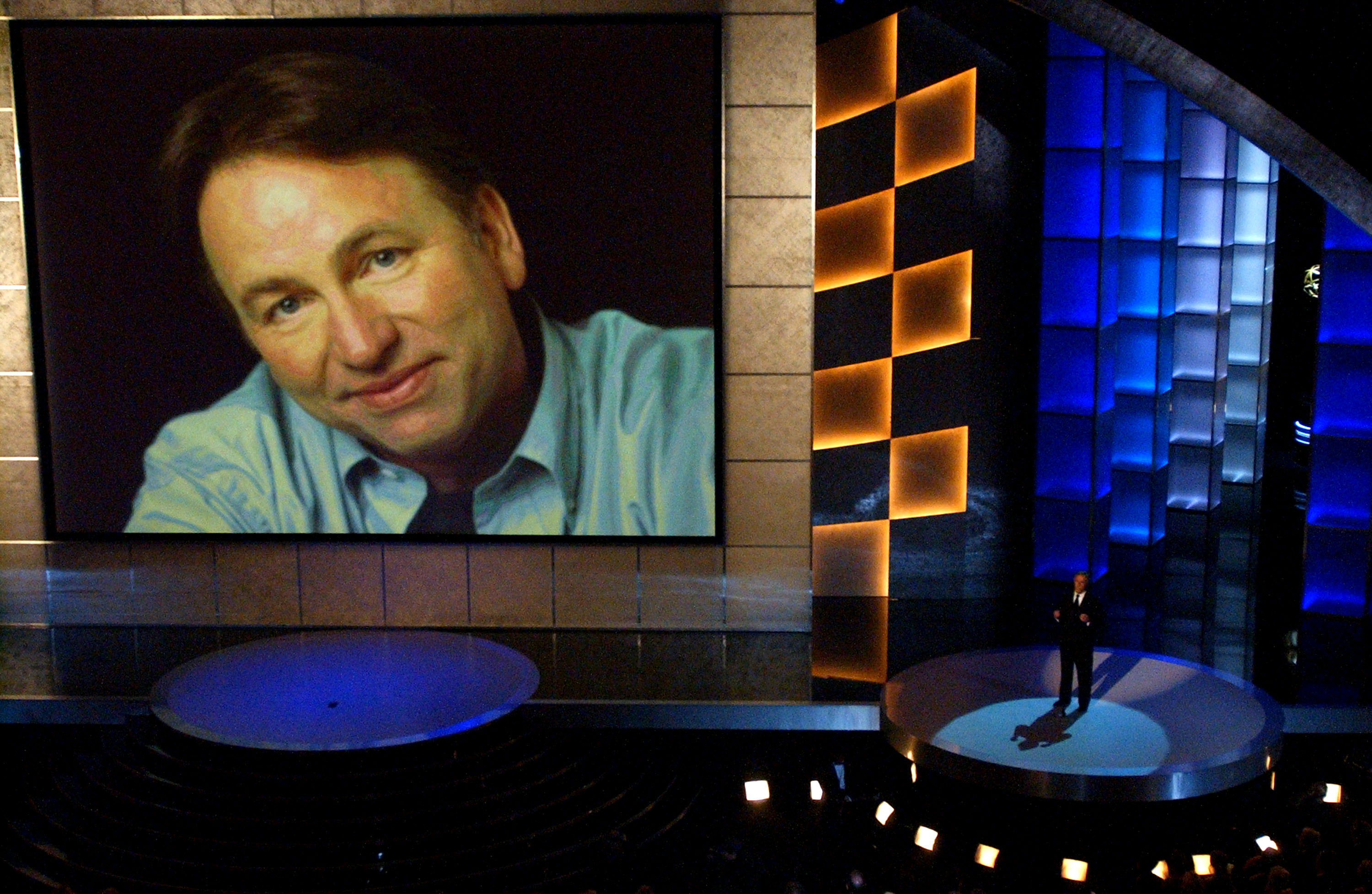 John was remembered at the 2003 Primetime Emmy Awards only days after his sudden death. The tribute underscored just how abruptly television had lost one of its most familiar comic performers. | Source: Getty Images