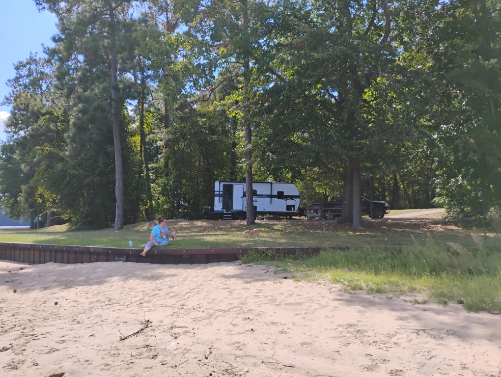 Anissa Osborne seen outside their RV in a post dated September 2025 | Source: Facebook/christopher.osborne.989150
