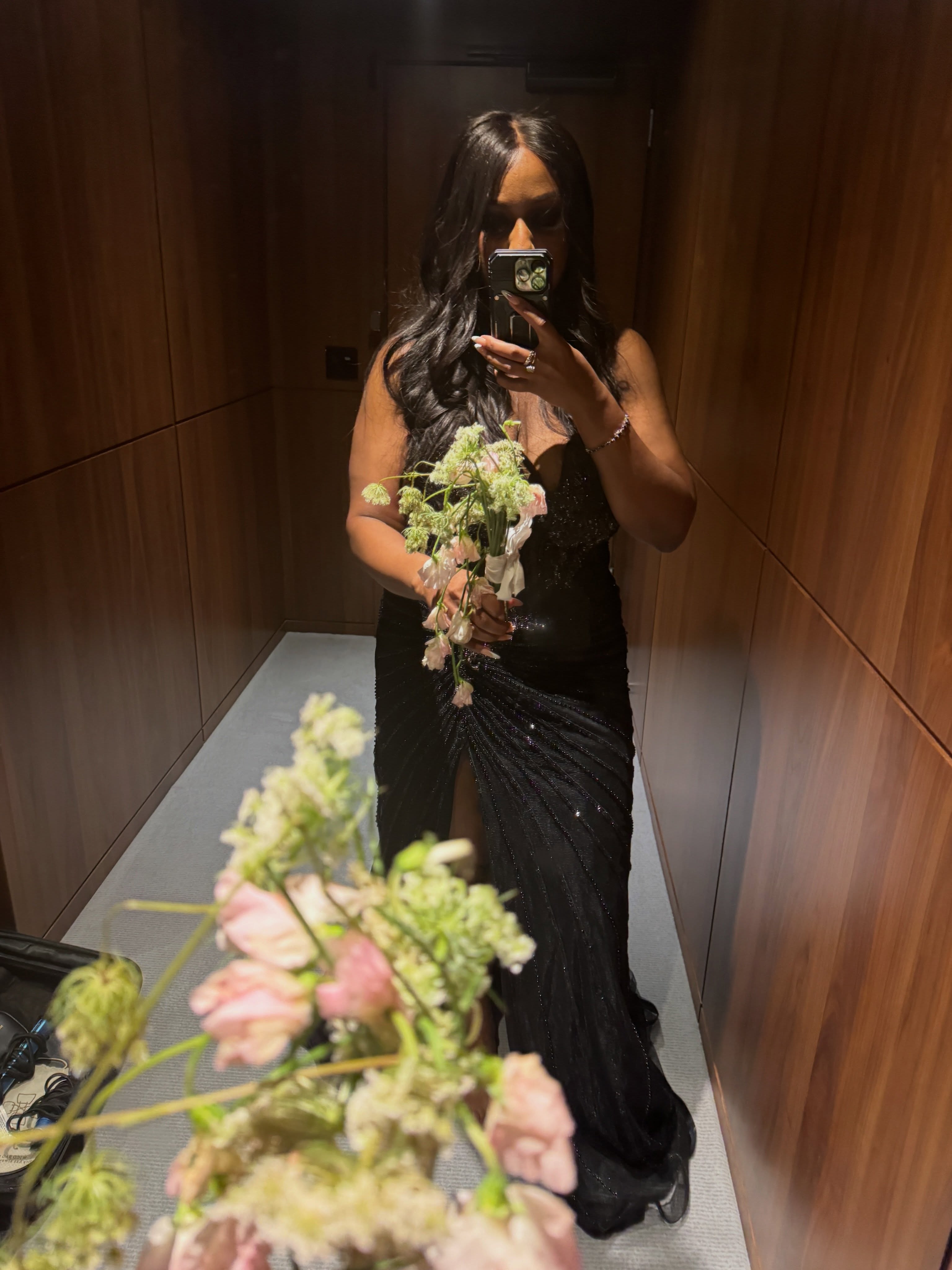 The bouquet reveal became one of the sweetest details to emerge after leaked footage offered a rare look inside the celebration. Smith's caption suggested she saw the moment as a symbol of "love, luck, and laughter" after Taylor and Travis's big day. | Source: Instagram/iamashleysmith