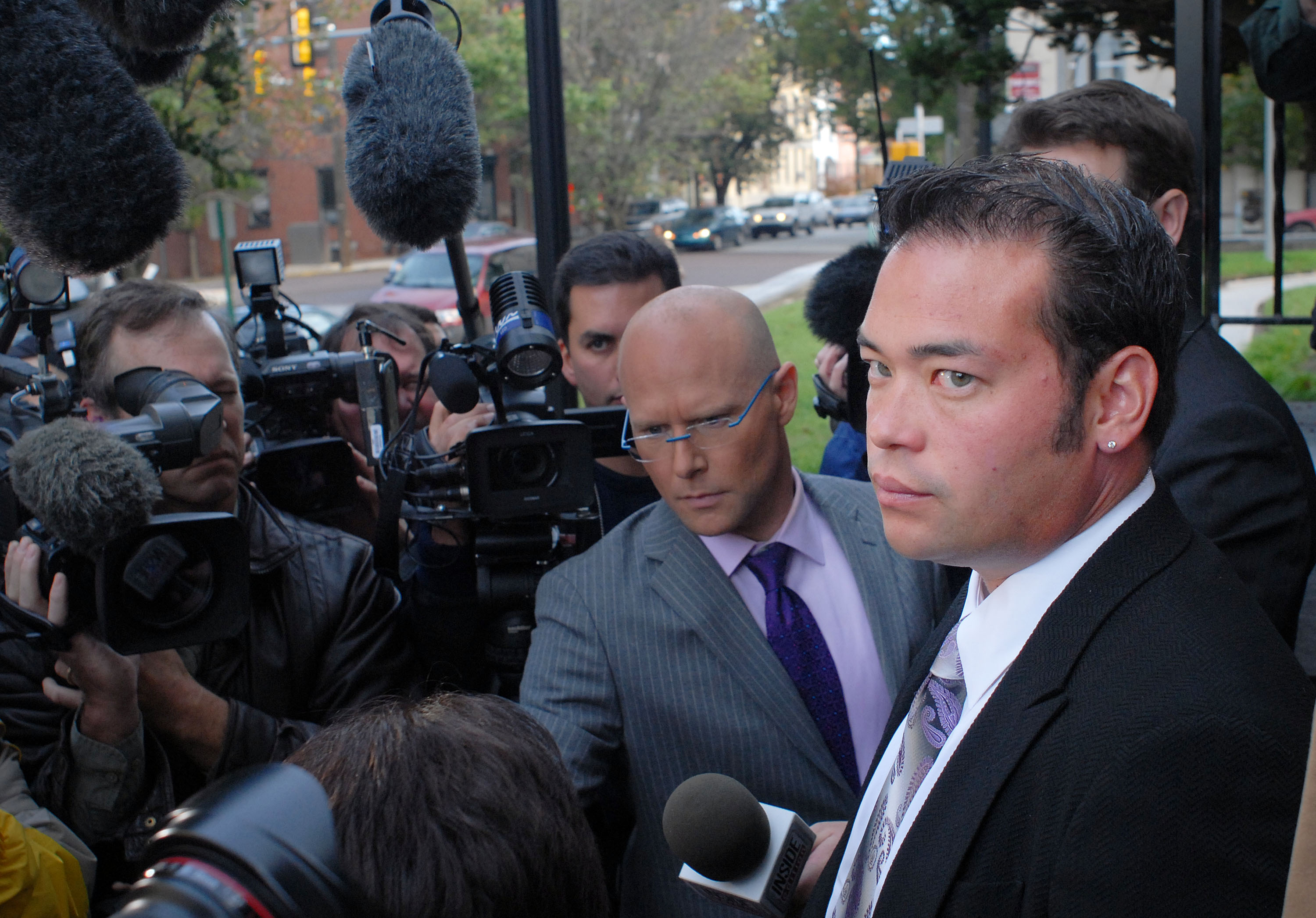 Jon Gosselin speaks to reporters outside the Montgomery County Courthouse in Norristown, Pennsylvania, on October 26, 2009, following a divorce hearing. In 2018, he sought custody of his son Collin after receiving a letter from him at a treatment facility. | Source: Getty Images