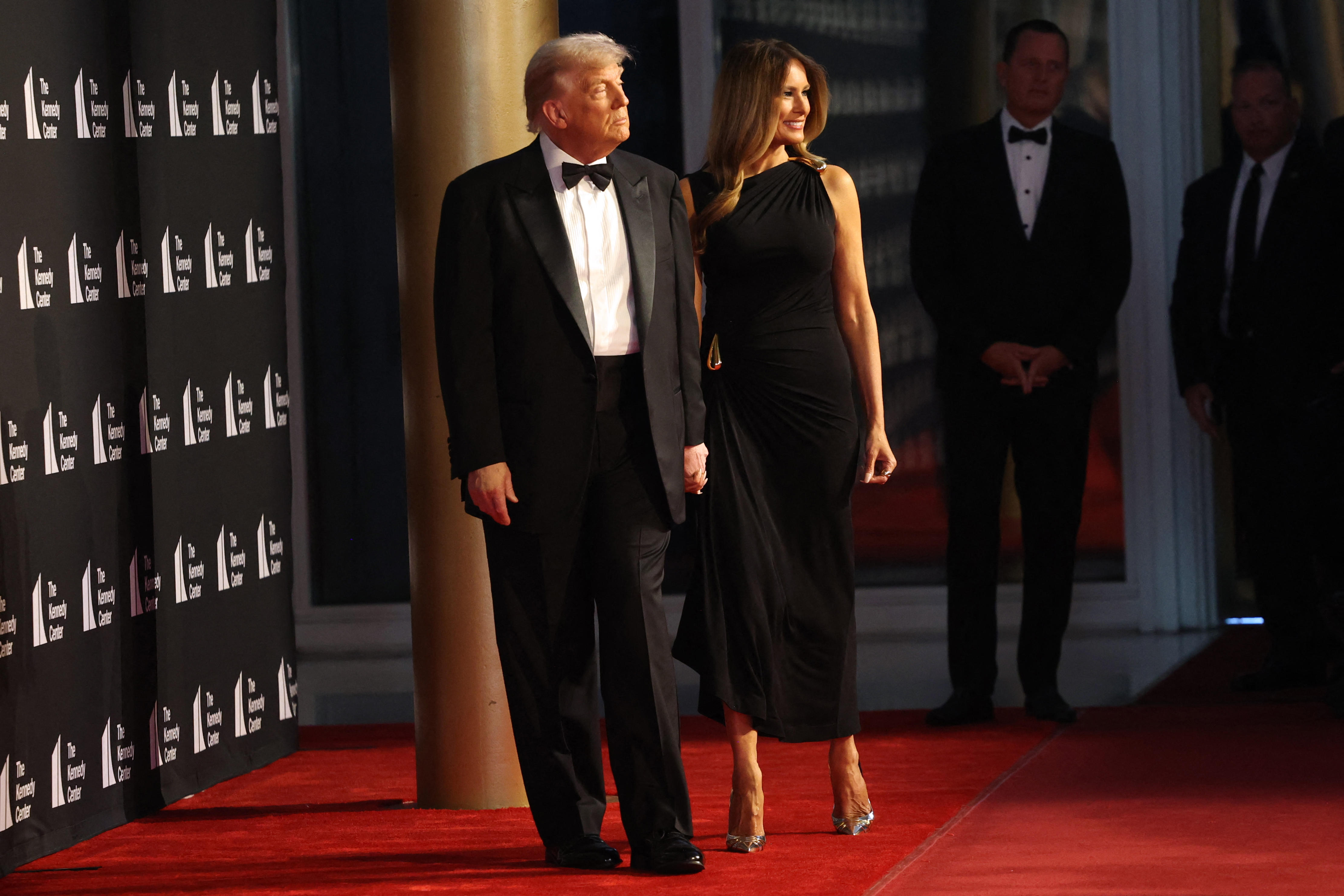 Arriving for the opening night of Les Misérables, the president and first lady step onto the red carpet at the Kennedy Center on June 11, 2025, drawing the attention of guests and cameras alike.