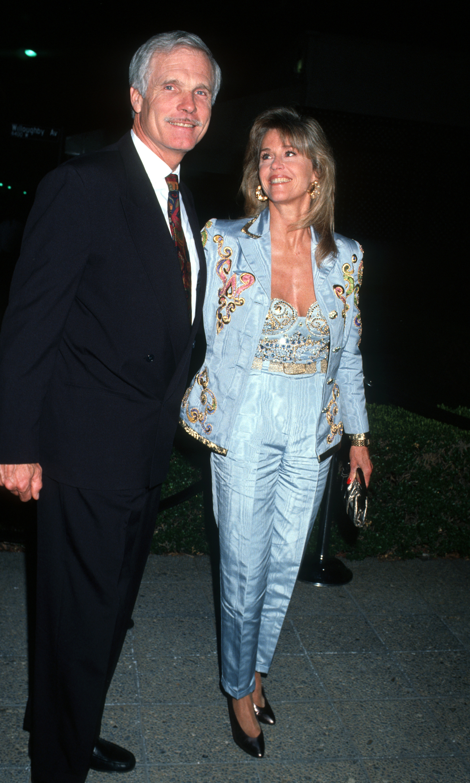 Ted Turner and Jane Fonda photographed at L'Orangerie Restaurant in 1992 | Source: Getty Images