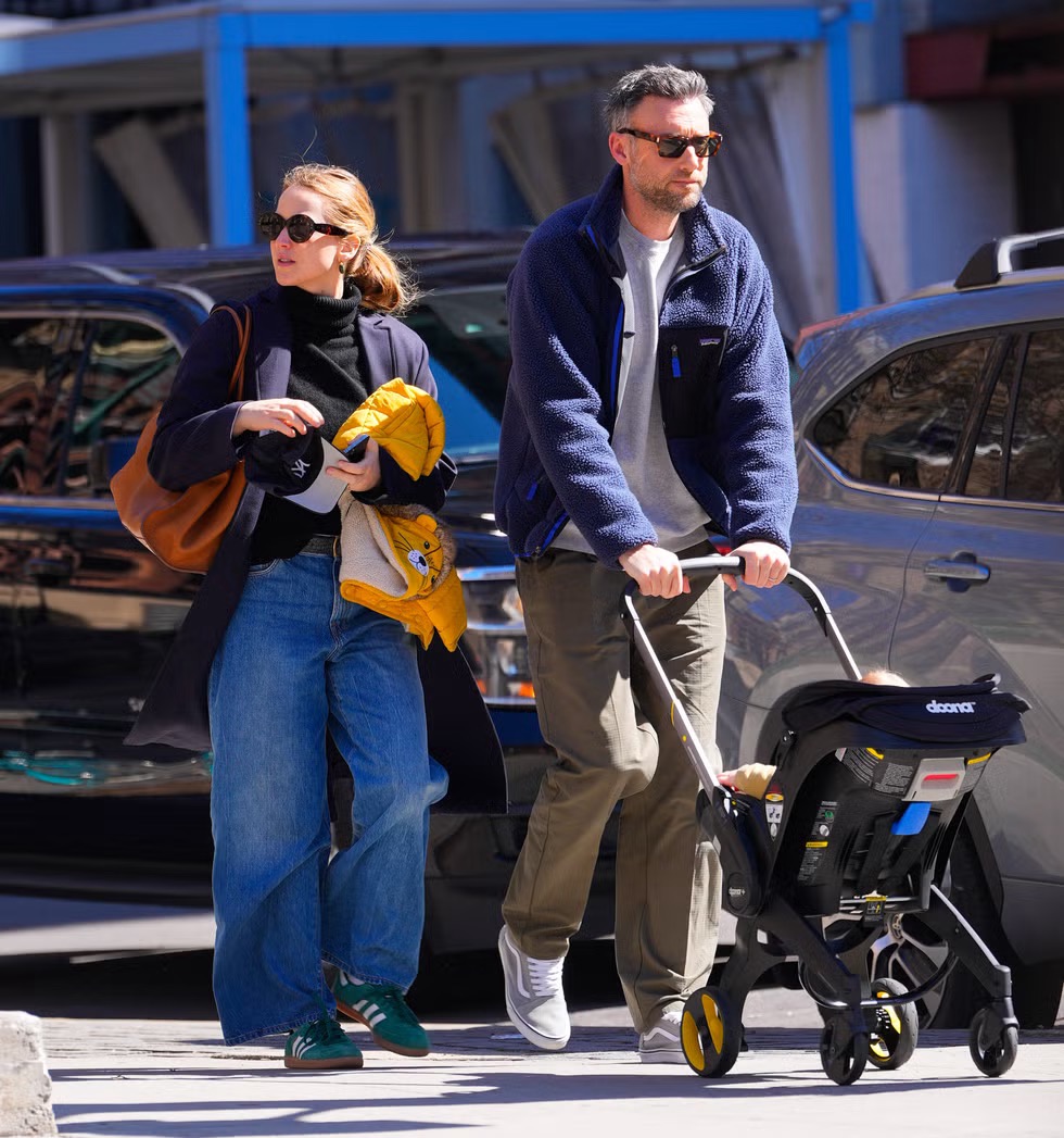 Lawrence has said she prefers to keep her sons' lives private, explaining that while she's comfortable discussing her own experiences as a mother, their personal stories belong to them. | Source: Getty Images.