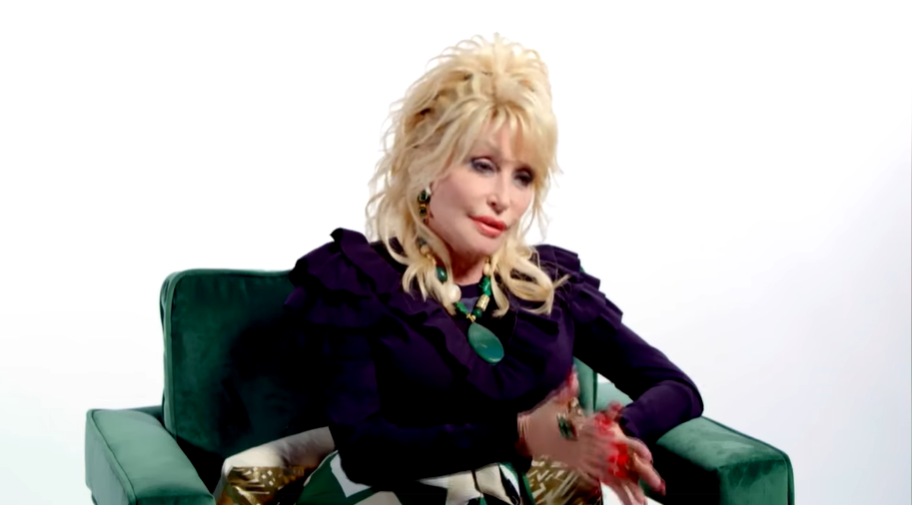 Dolly Parton reflects during her conversation with Oprah Winfrey about how not having children gave her the freedom to pursue her career. She credited that freedom with helping her accomplish things she might not otherwise have been able to do, including the Imagination Library. | Source: Facebook/Dolly Parton's Imagination Library