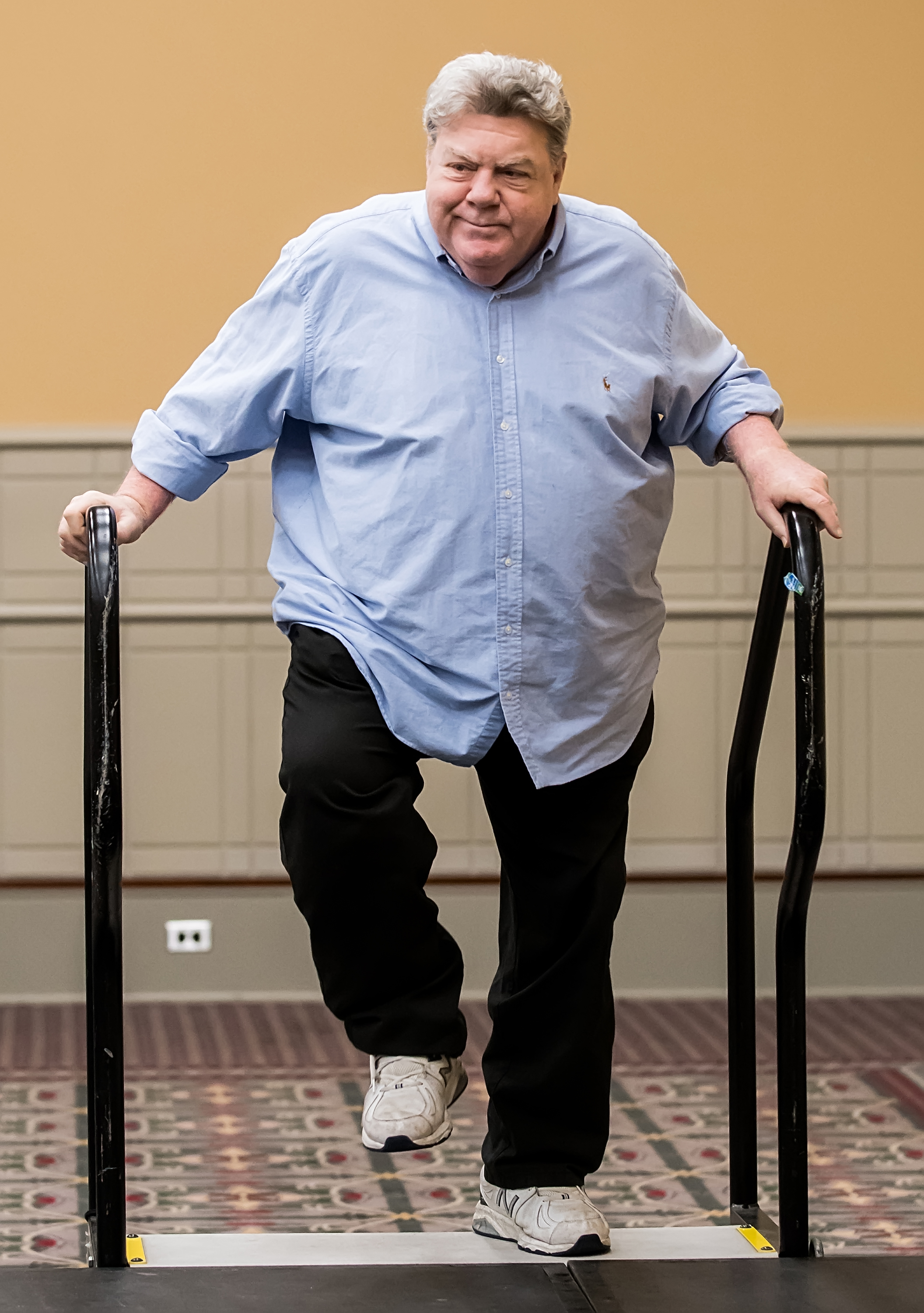 George Wendt walks onstage during Wizard World Comic Con in Philadelphia, Pennsylvania on June 16, 2019 | Source: Getty Images