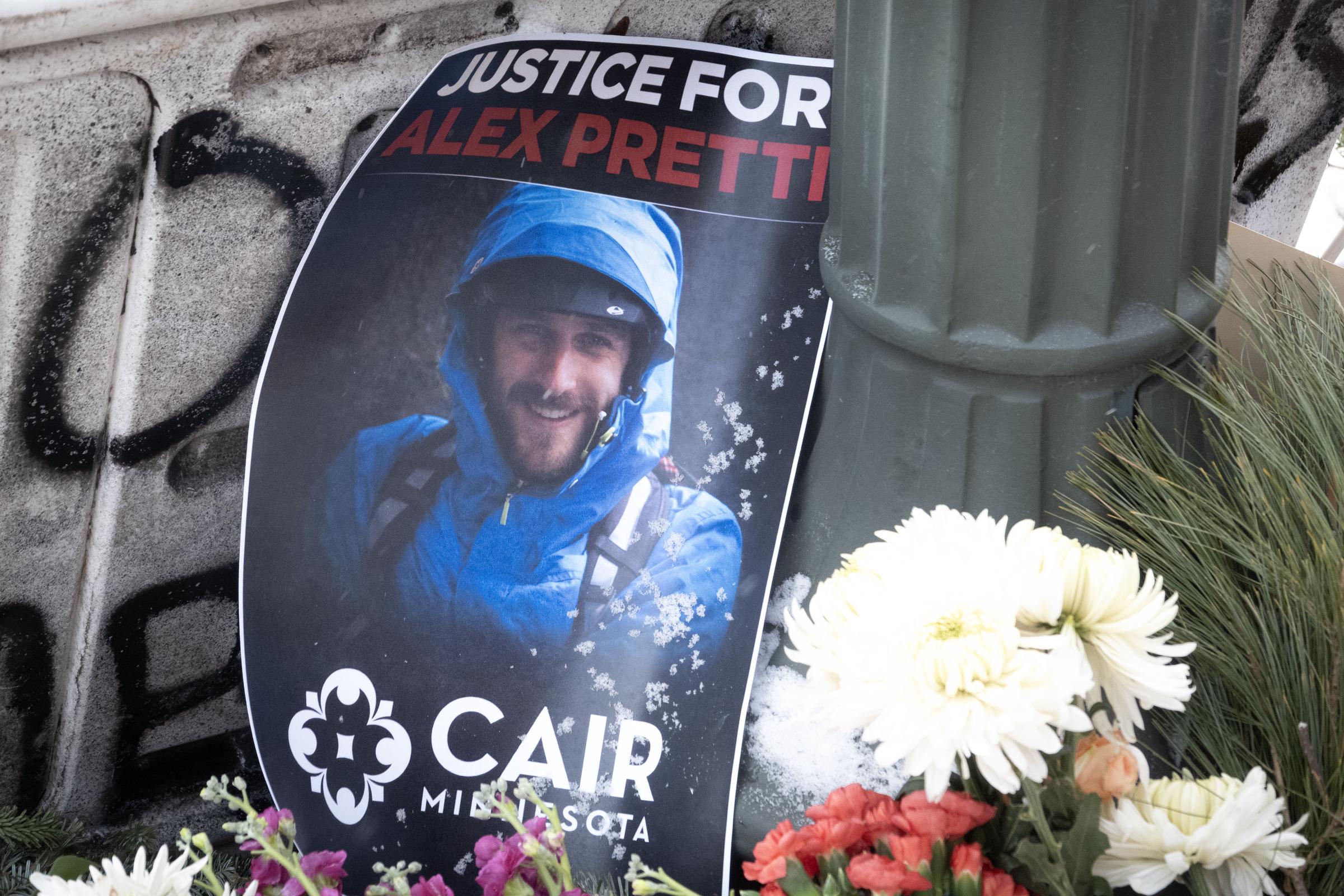 A picture sits at a memorial to Alex Pretti on January 25, 2026, in Minneapolis, Minnesota | Source: Getty Images