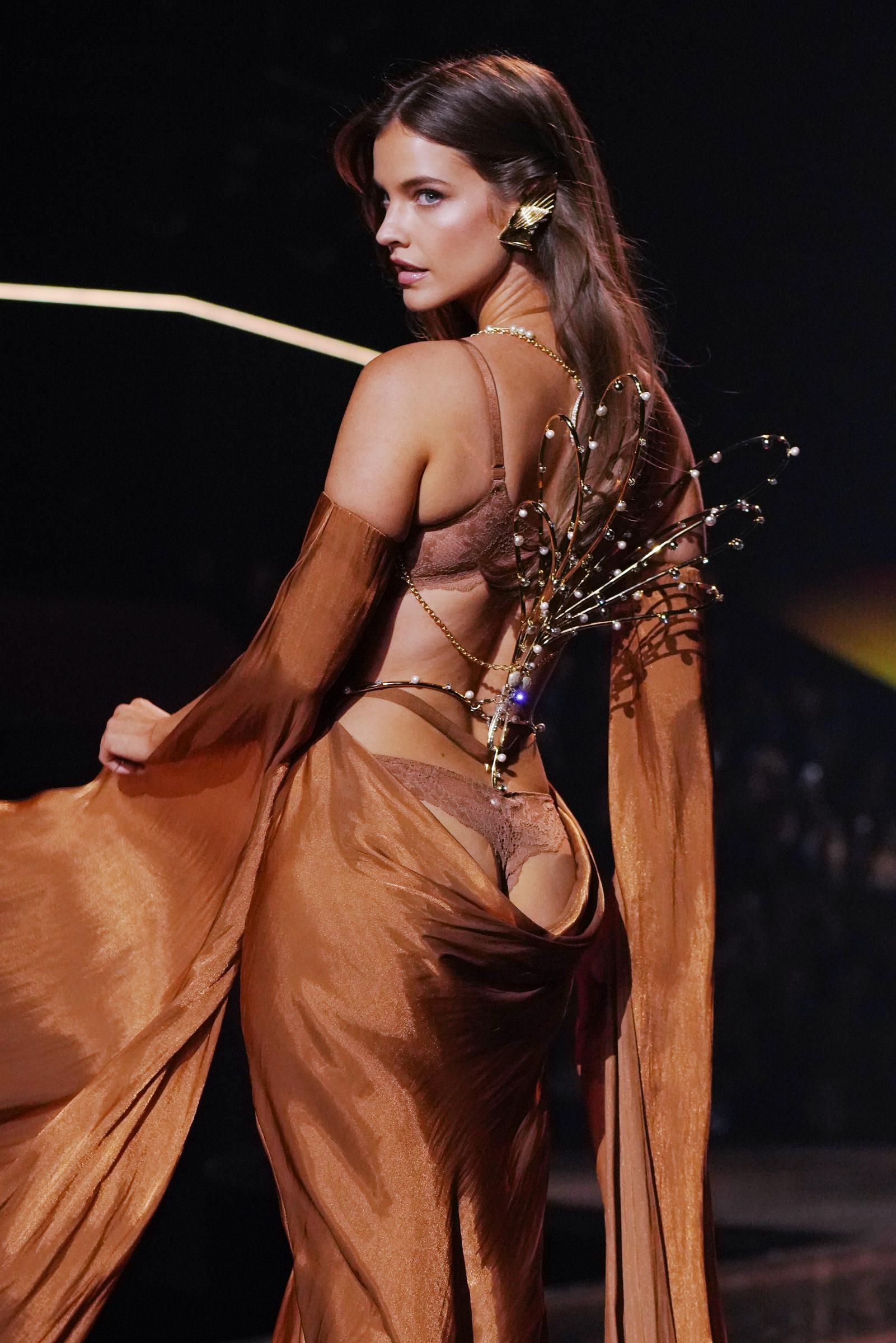 Barbara Palvin during the Victoria's Secret Fashion Show 2025 on October 15 in New York. | Source: Getty Images