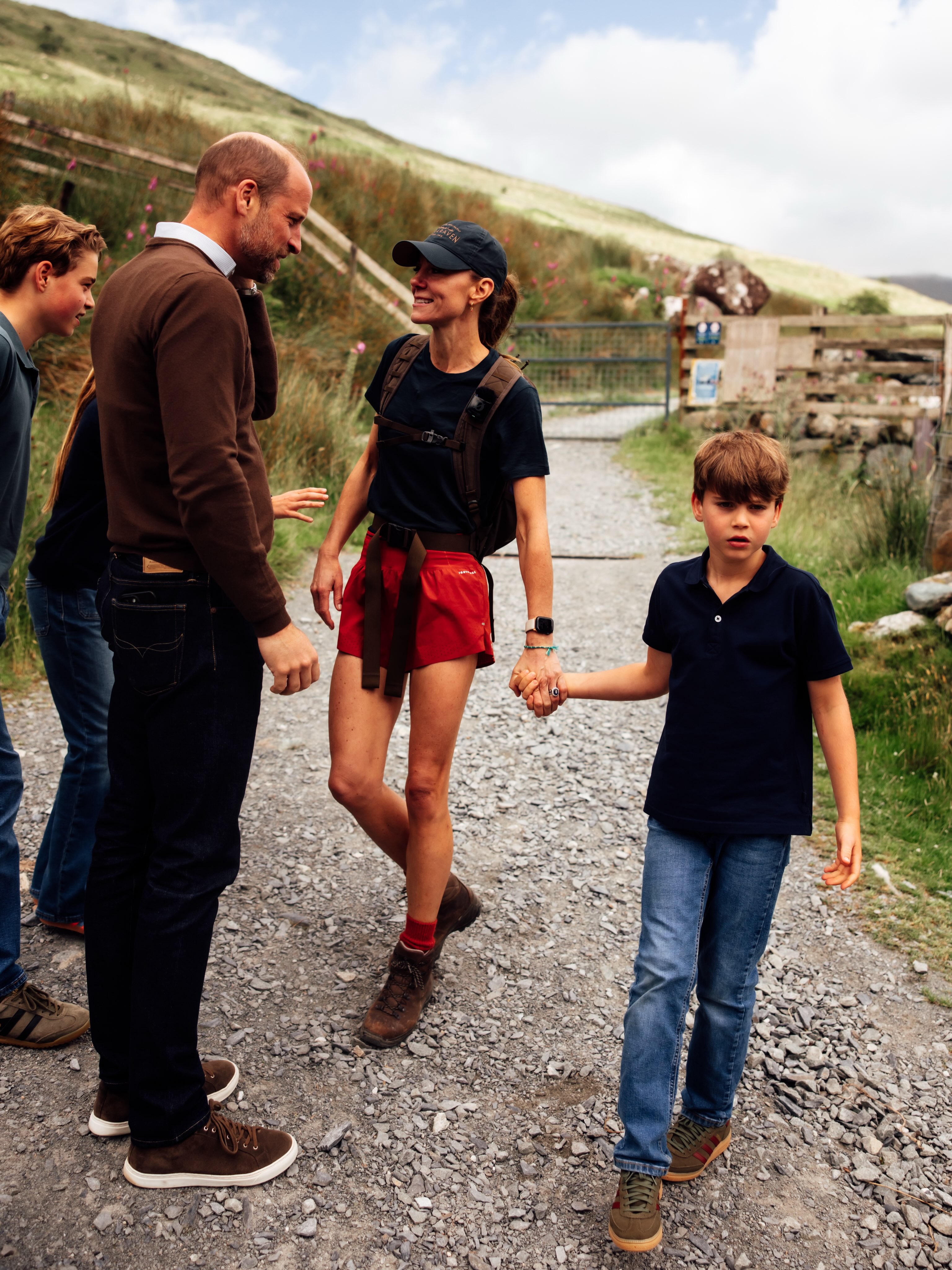 Prince William's presence added to the sense that this was not just a public update but a proud family moment after a demanding challenge. The photos balanced royal interest with the kind of candid warmth fans often love most. | Source: Instagram/princeandprincessofwales