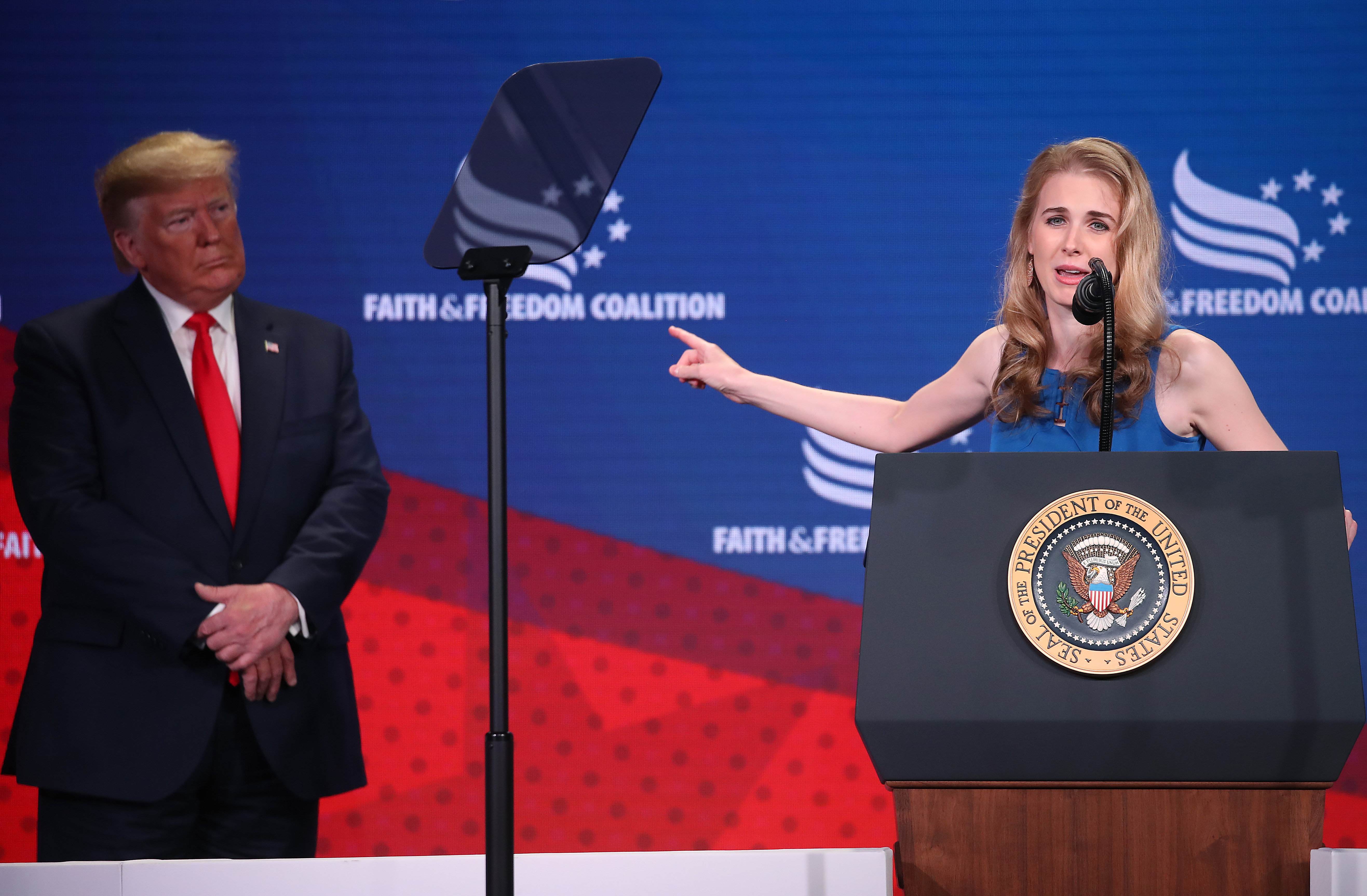 Before becoming a behind-the-scenes gatekeeper, Harp publicly praised Trump as someone she believed had changed the course of her life. Years later, reports would describe a bond built on loyalty, access, and constant proximity. | Source: Getty Images