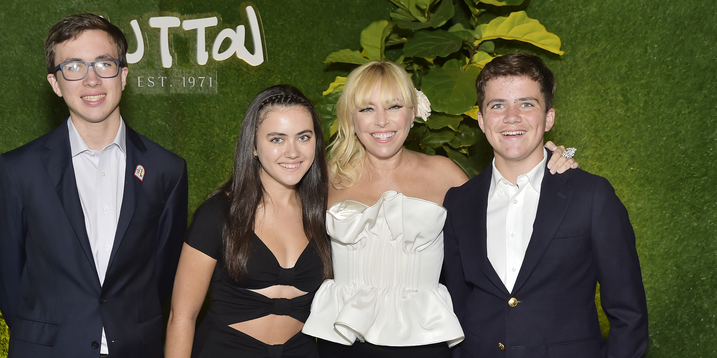 Sutton Stracke and her children | Source: Getty Images