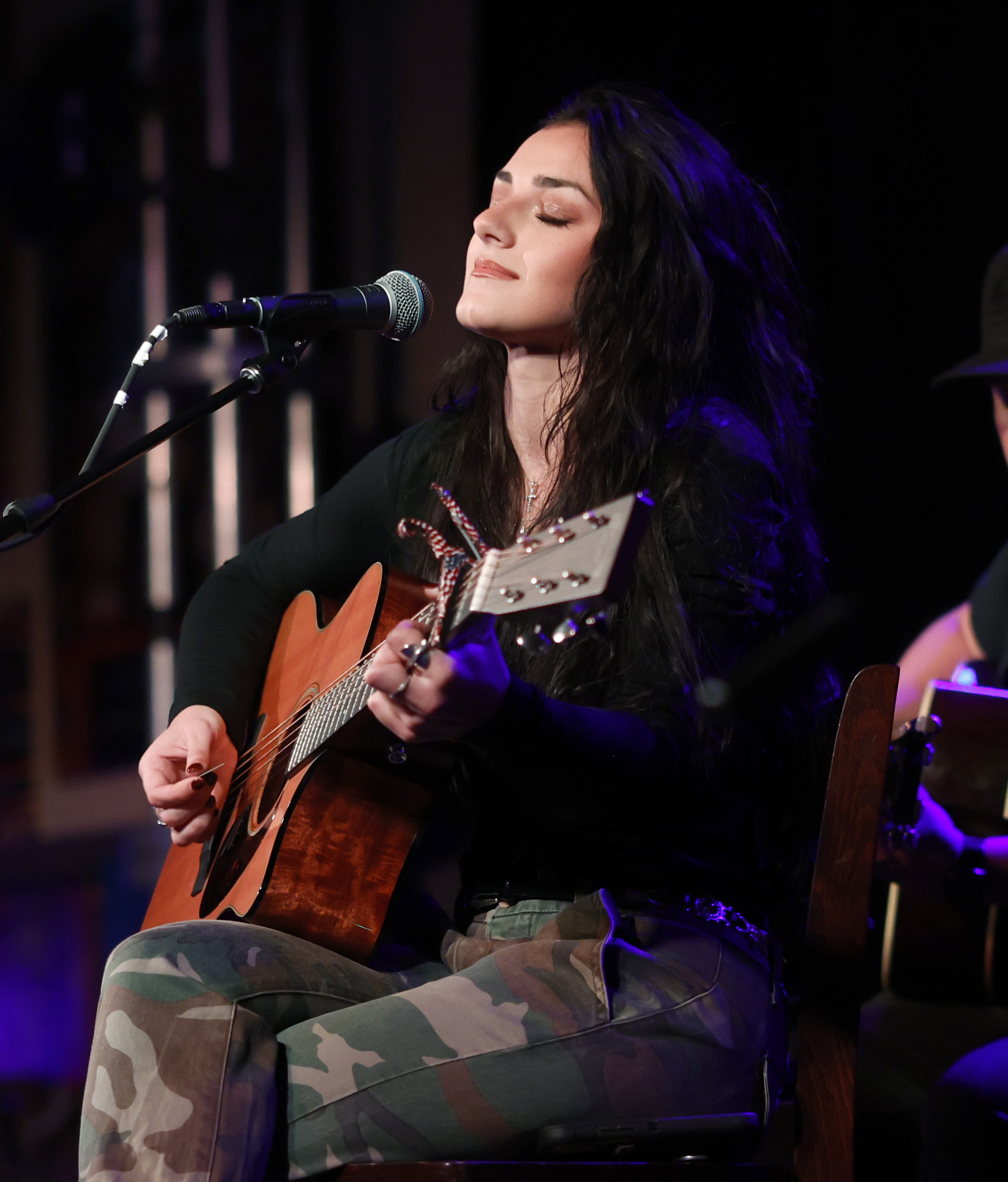 Wilkins has said that writing songs with veterans during retreat days ranks among her “favorite writing sessions,”one of the ways she has connected her music with causes close to her. | Source: Getty Images