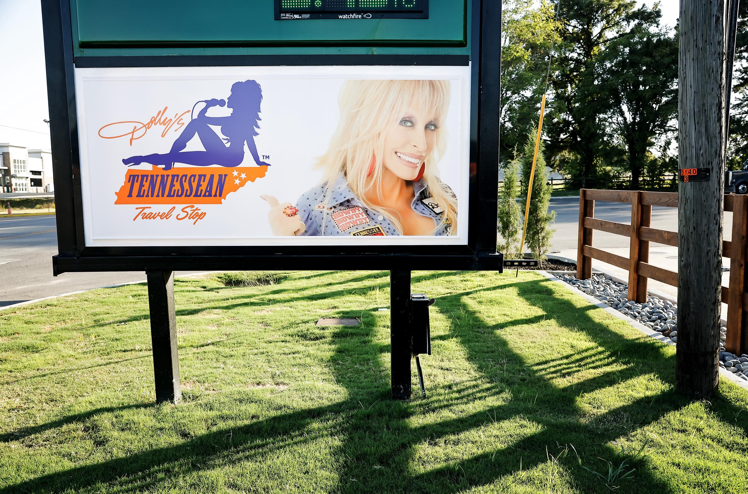 Parton's surprise June 24 appearance at the Tennessean Travel Stop would become one of her final in-person public outings. Witnesses later recalled that she seemed "very happy" and "not in pain at all" despite ongoing health concerns.