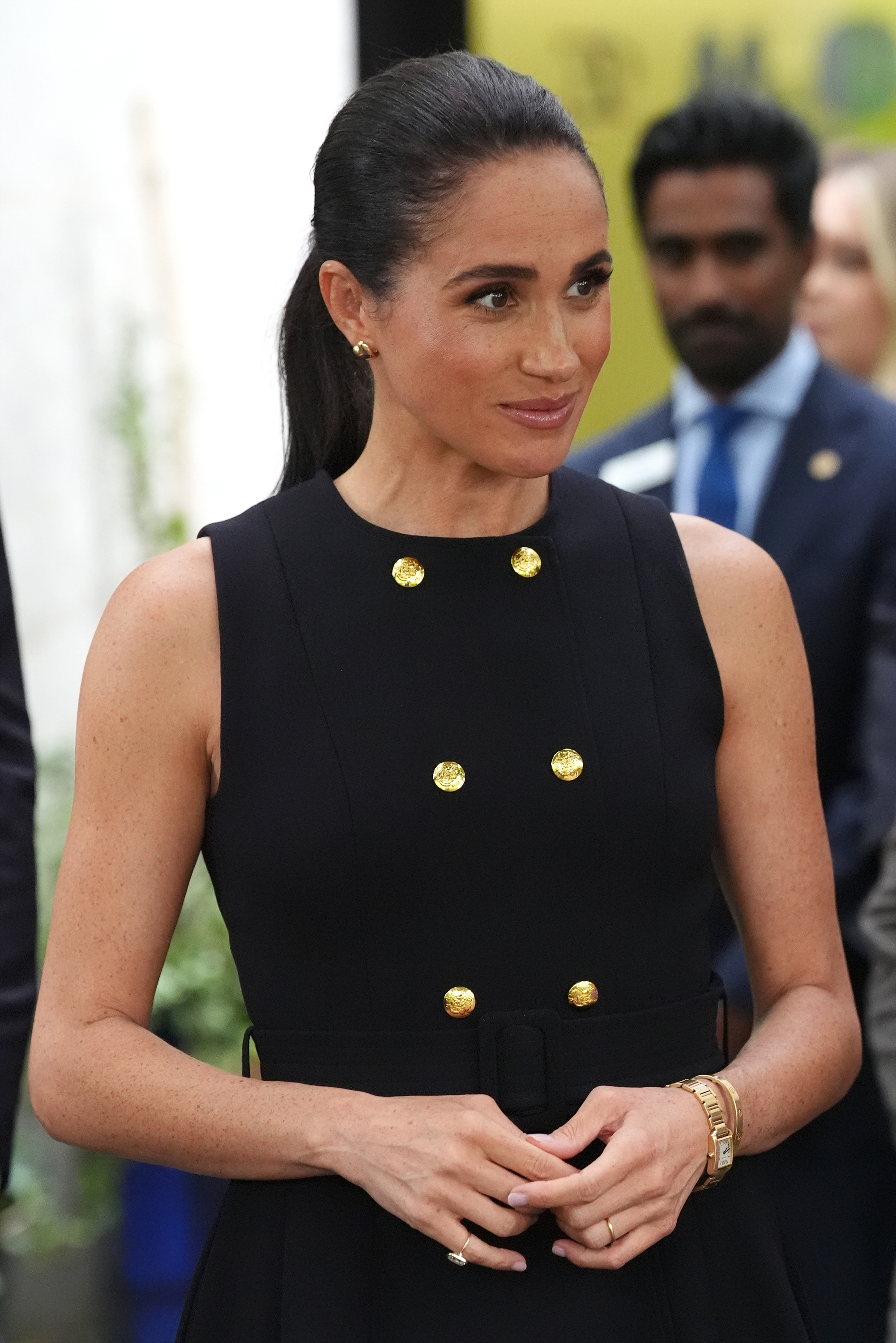 The comparisons between Meghan and Eugenie go beyond individual outfits, with fashion coverage highlighting their shared preference for sleek, unfussy pieces. Their reported personal closeness has only made those overlapping style choices more interesting to royal watchers.