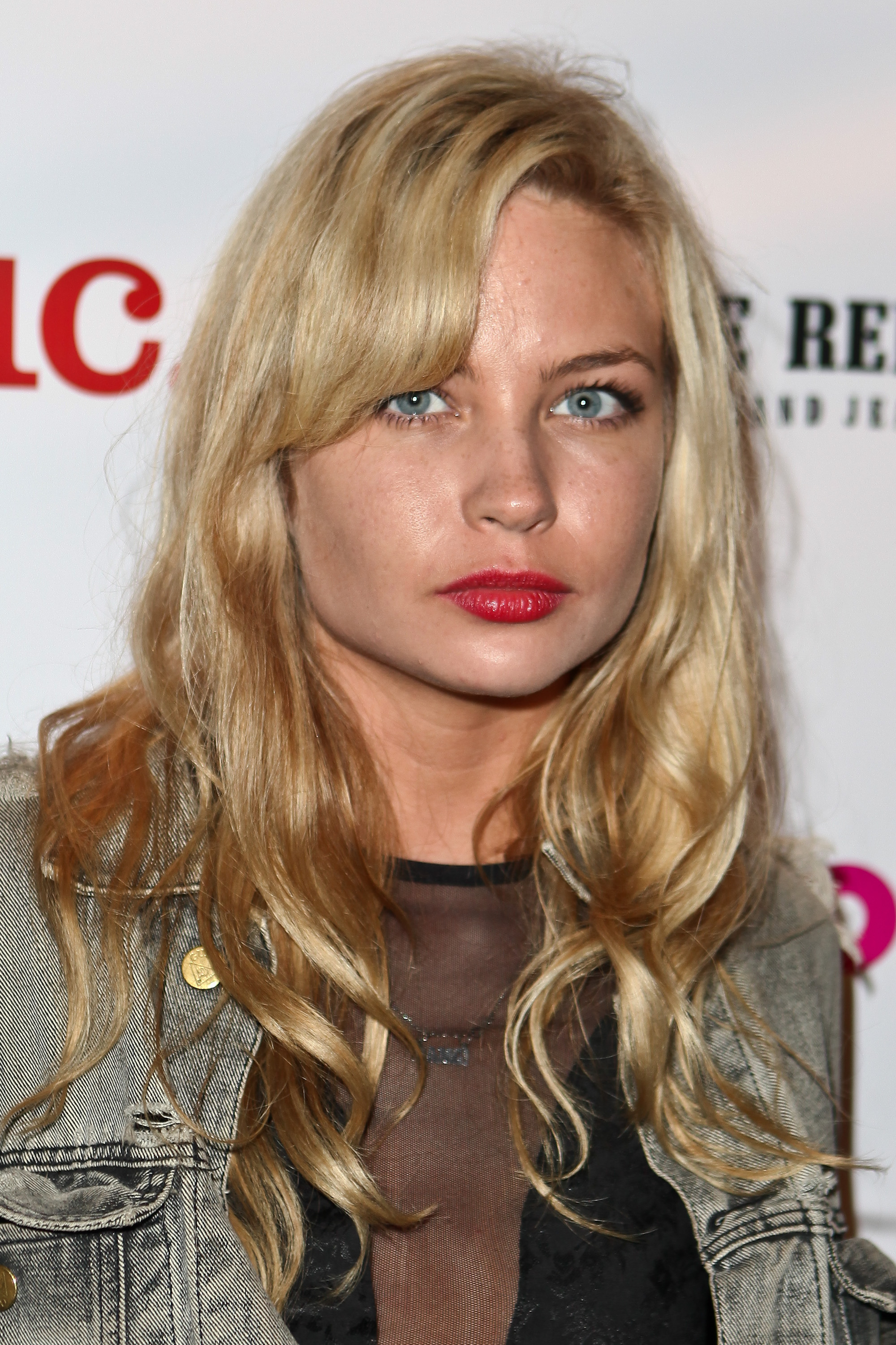 Daveigh's adult transformation made her almost unrecognizable from the child star many fans remembered. The shift reflected not only age, but a life that had moved far from early innocence. | Source: Getty Images