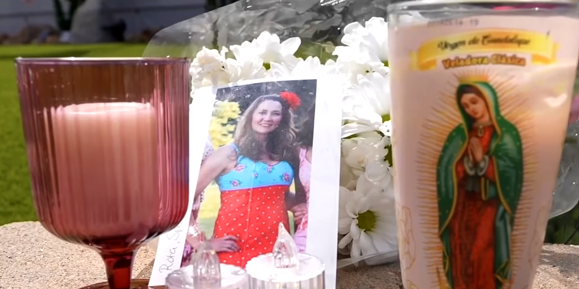 Flowers, candles, and a photograph of Amy Voight | Source: YouTube/@abc10news
