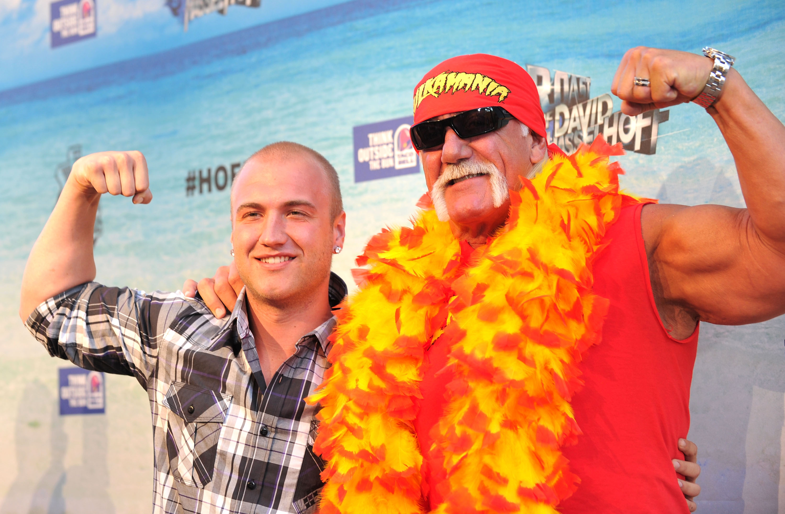 Nick and Hulk Hogan at the Comedy Central Roast of David Hasselhoff on August 1, 2010, in Culver City, California. | Source: Getty Images