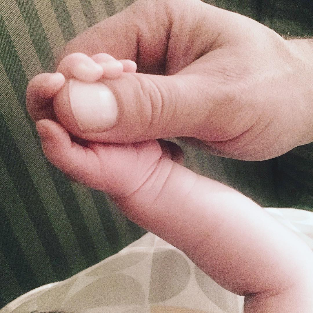 Stiles has shared only selective glimpses of life with her children over the years. That approach has allowed her three kids to remain largely separate from the public identity their mother established on movie screens. | Source: Instagram/missjuliastiles